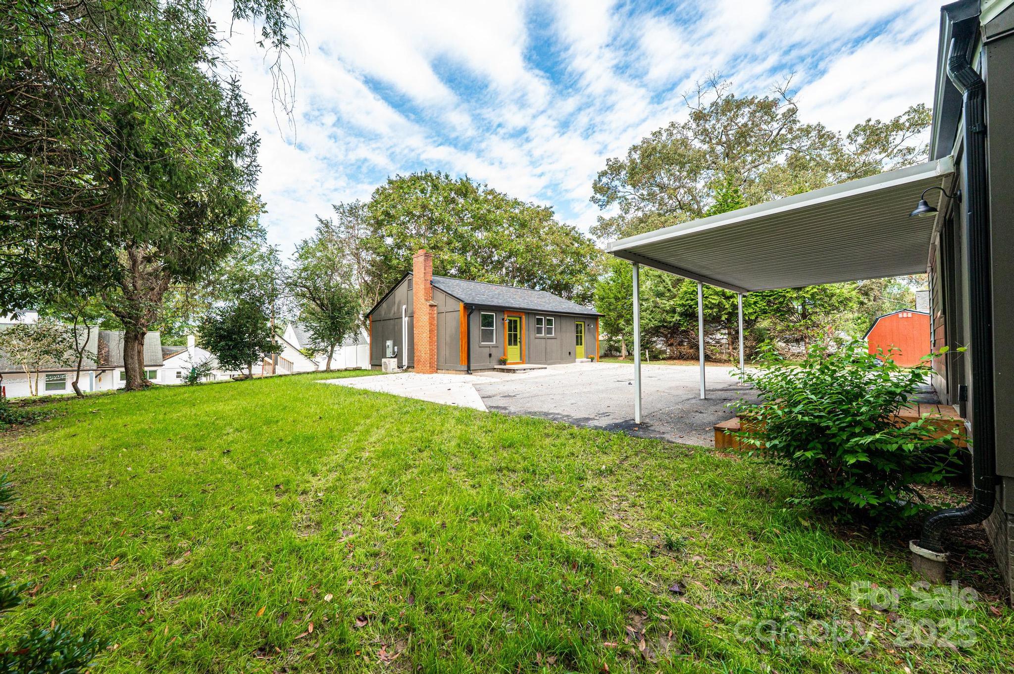 526 Kentwood Street Property Photo 48