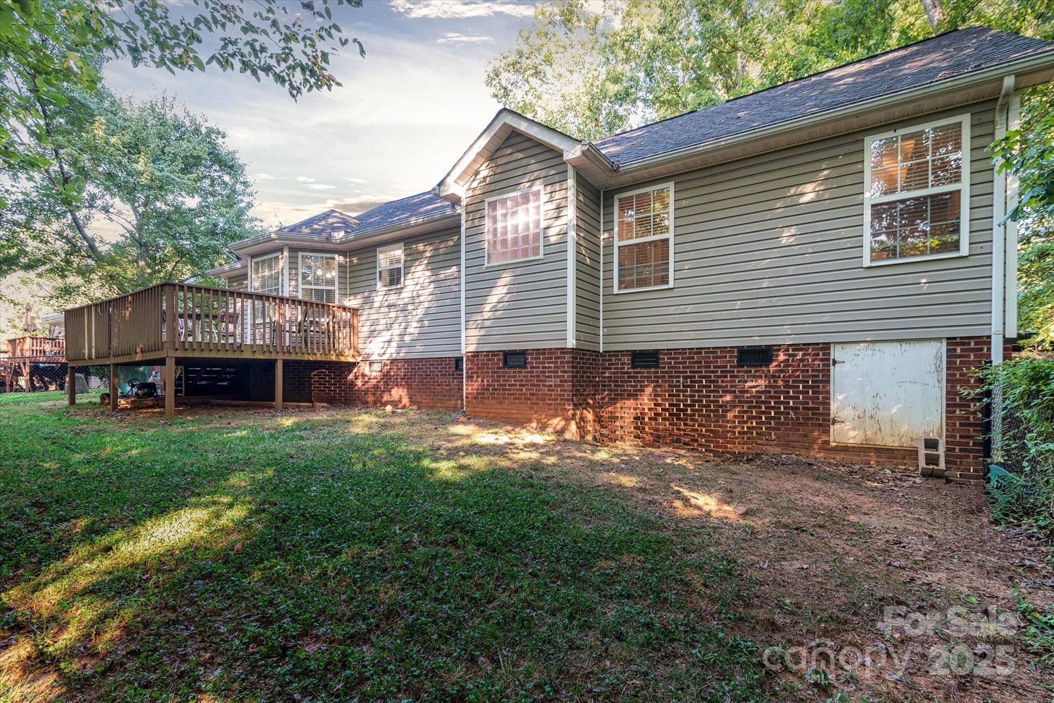914 Ragin Lane Property Photo 8