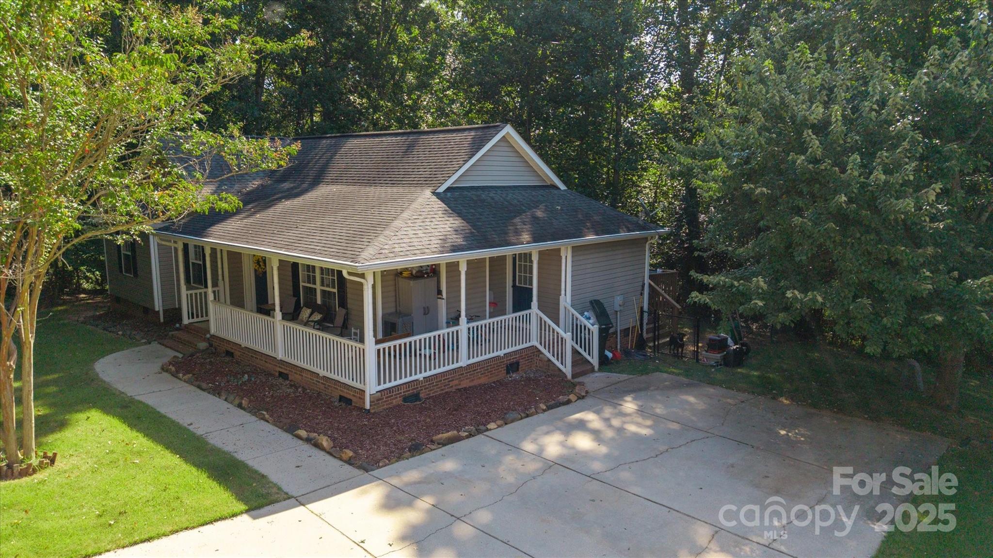 914 Ragin Lane Property Photo 10