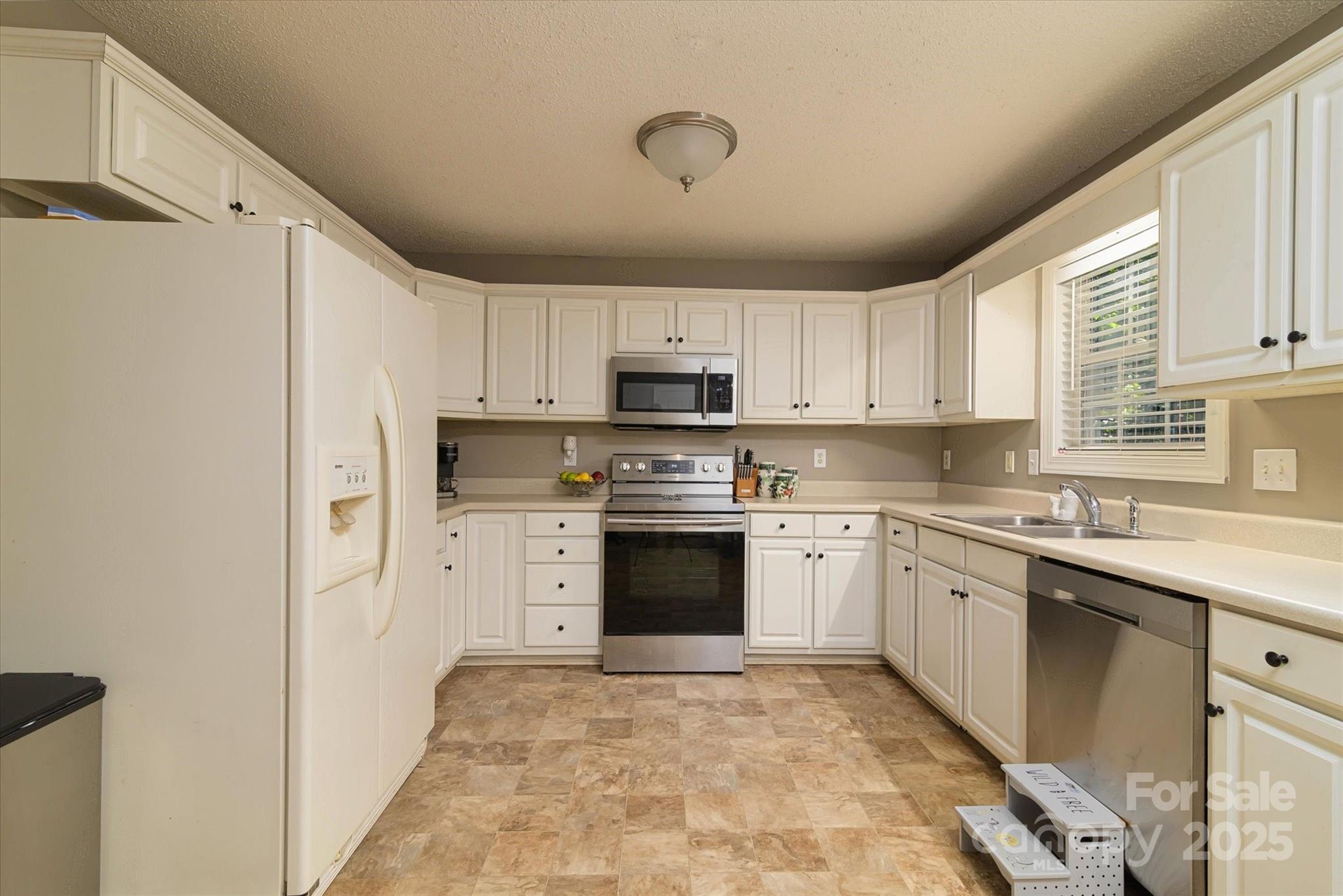 914 Ragin Lane Property Photo 17