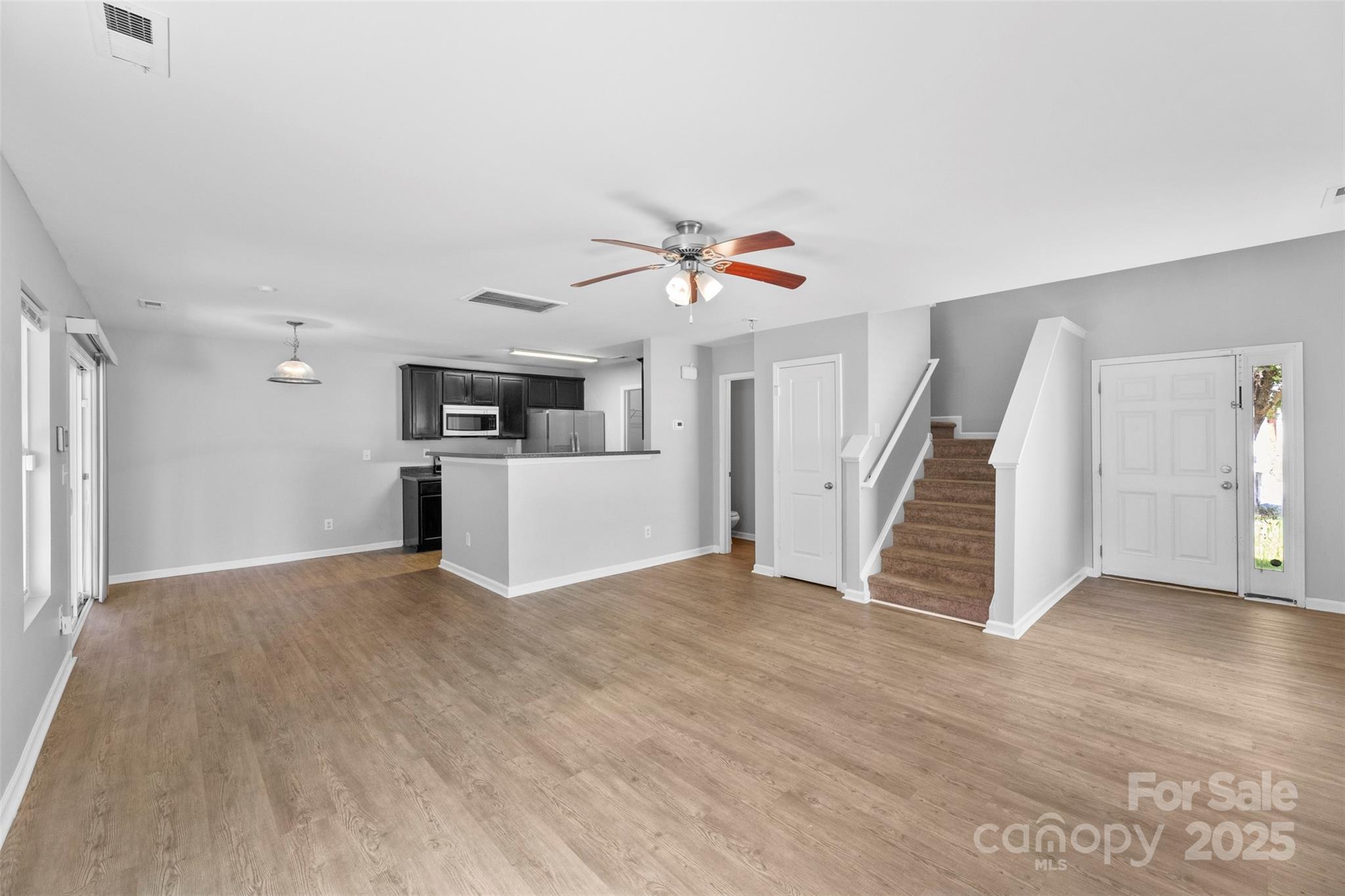 2415 Cairns Mill Court Property Photo 4