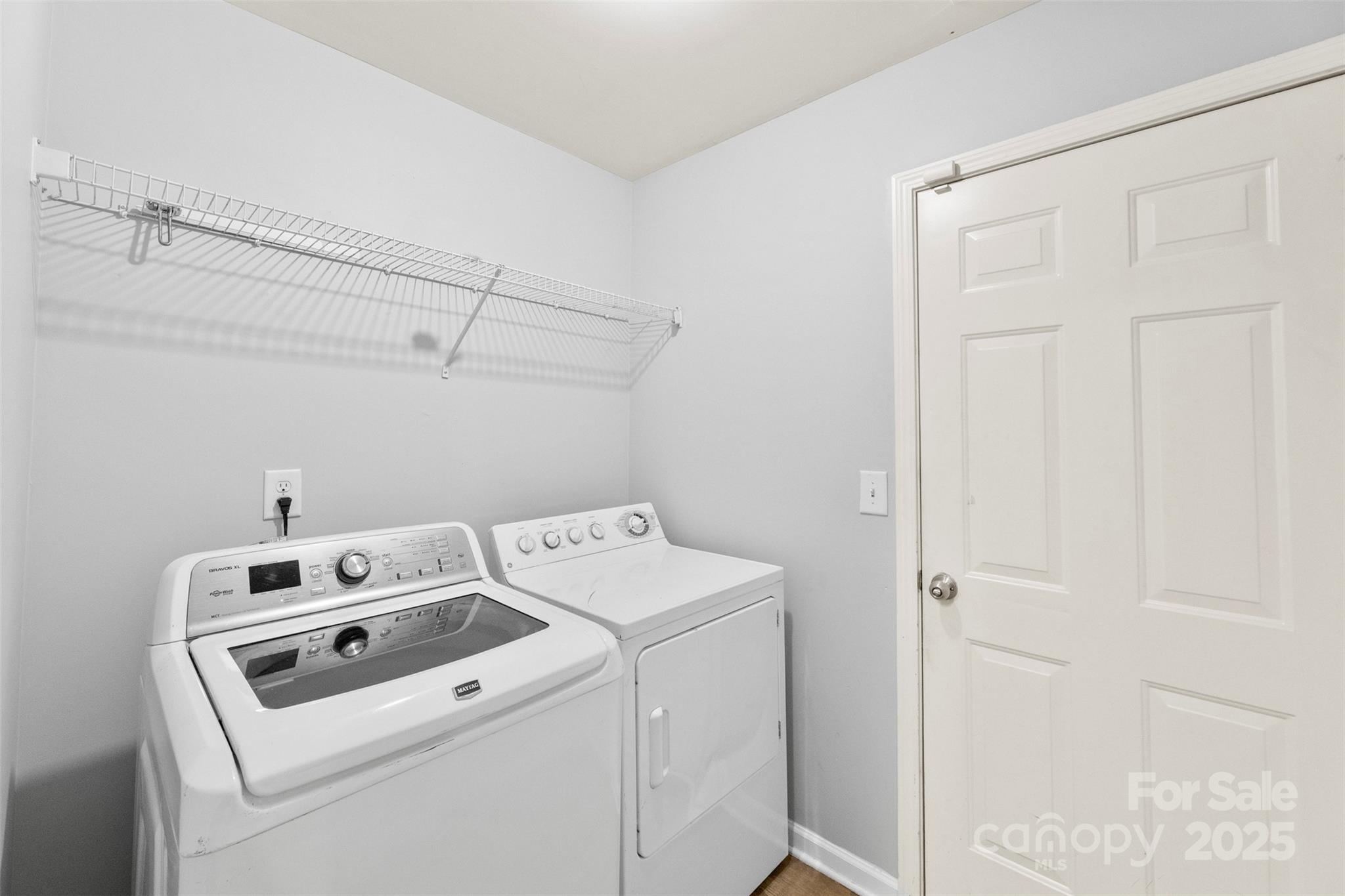 2415 Cairns Mill Court Property Photo 12