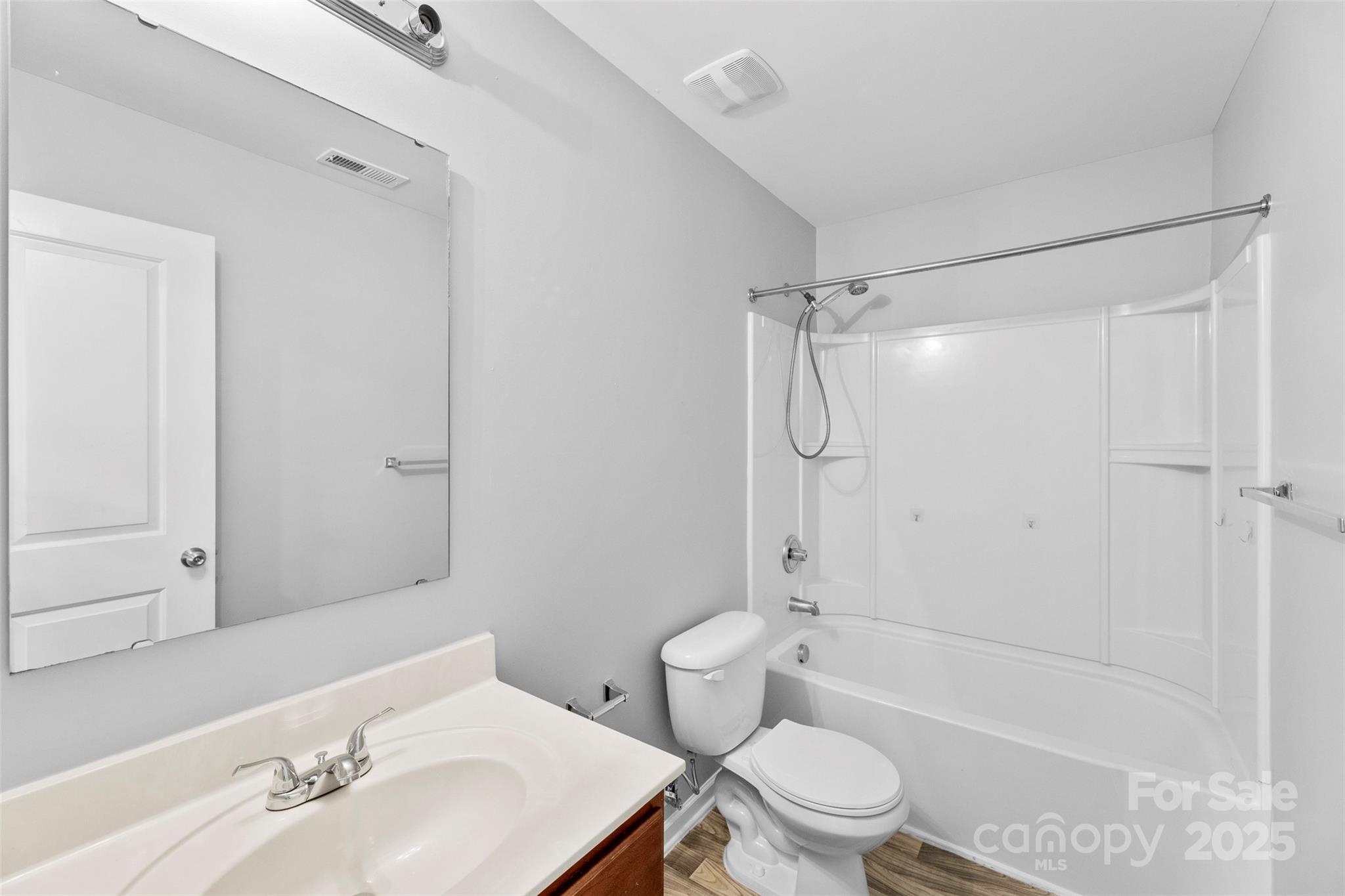 2415 Cairns Mill Court Property Photo 22