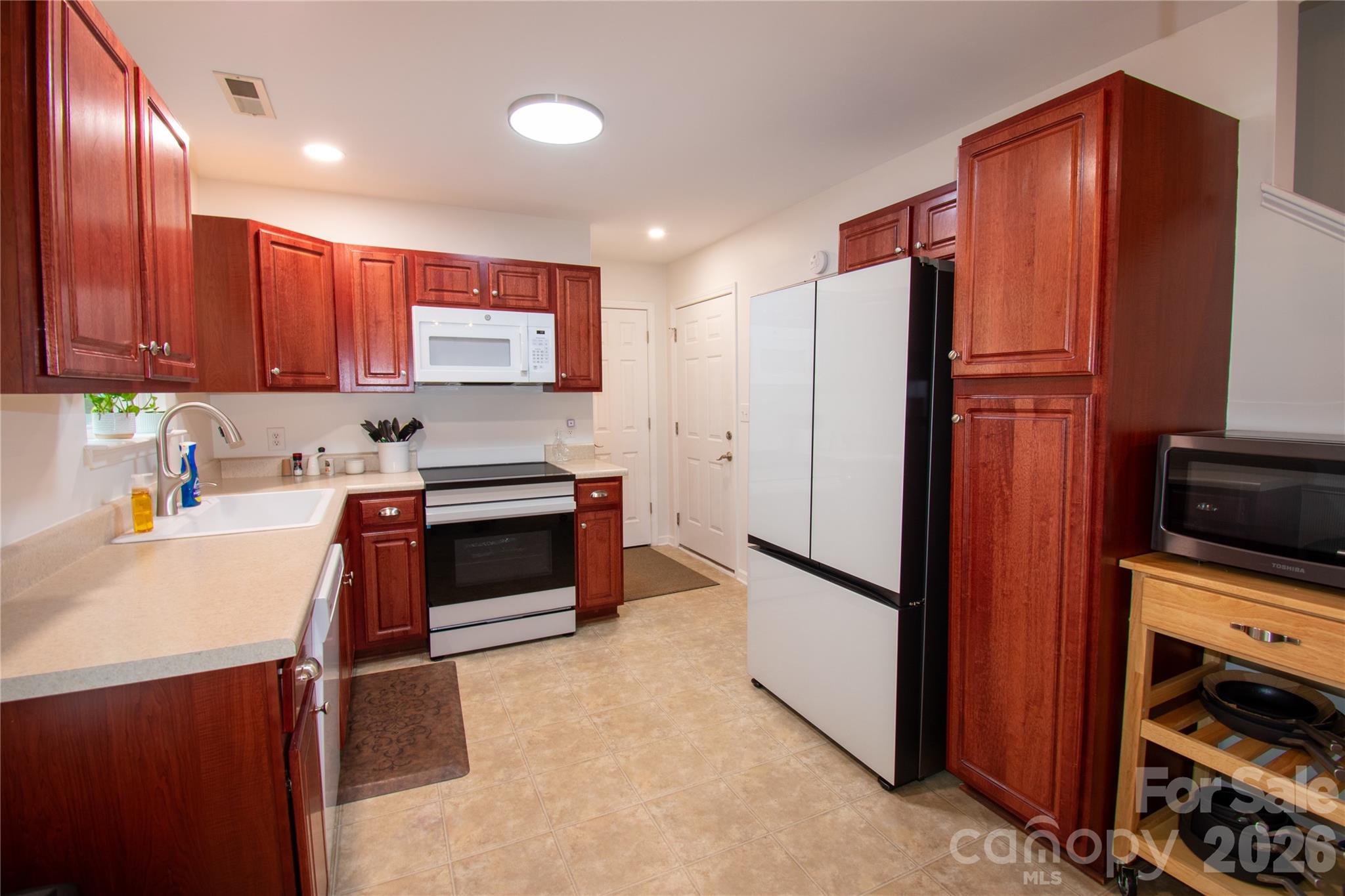 19 Singleton Lane Property Photo 7