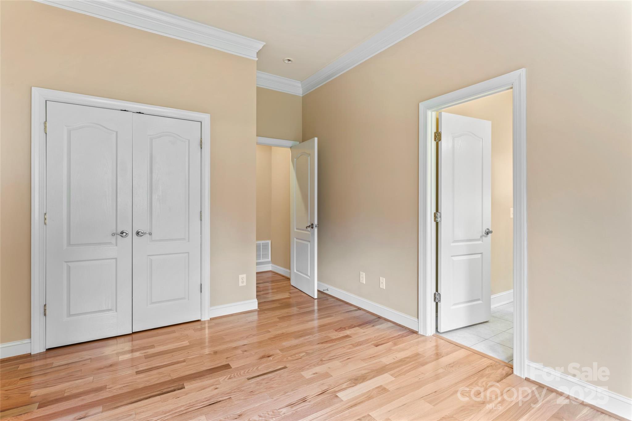 142 Canterbury Crossing Property Photo 19