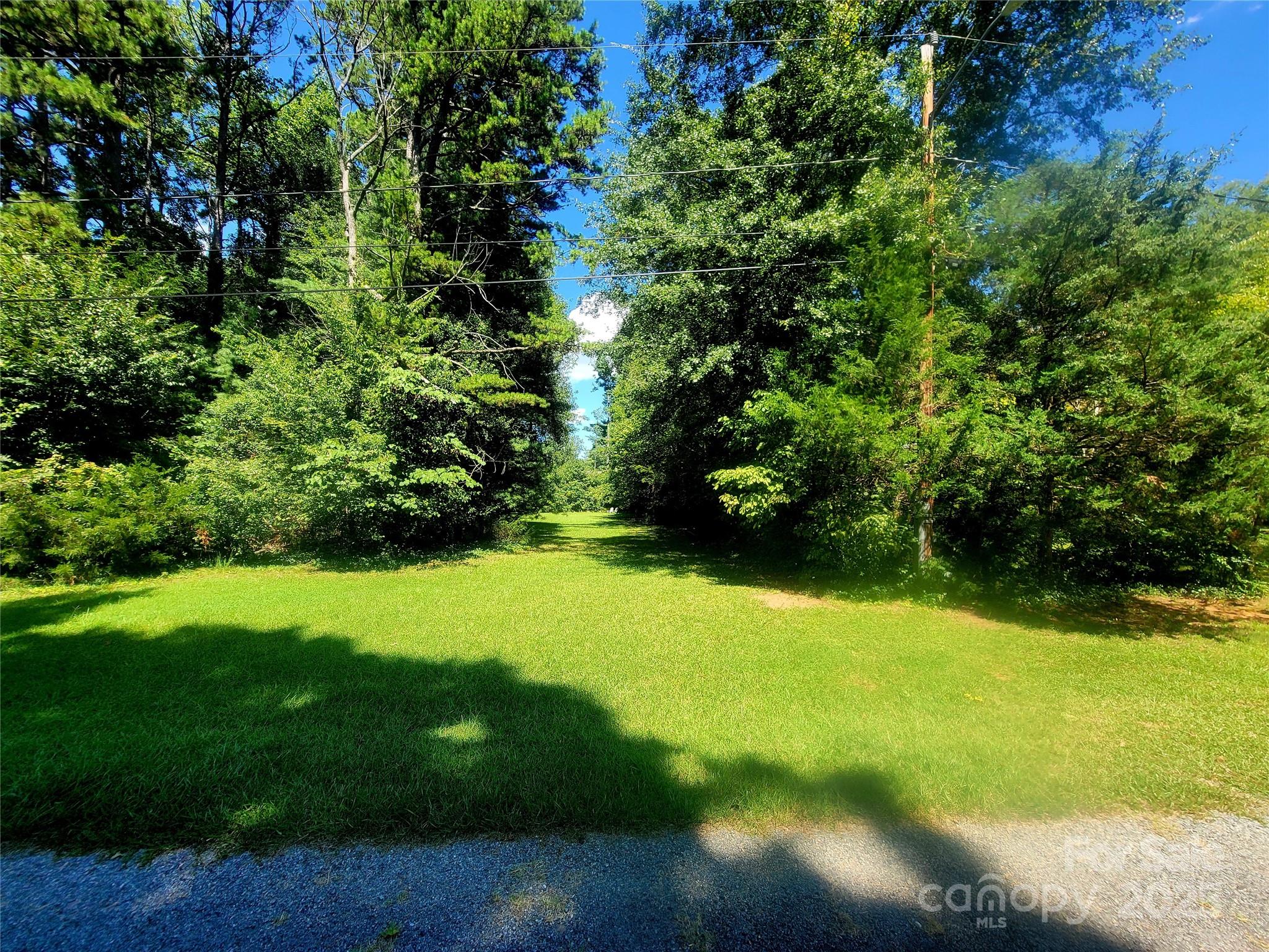 9018 Oxford Place Property Photo 5