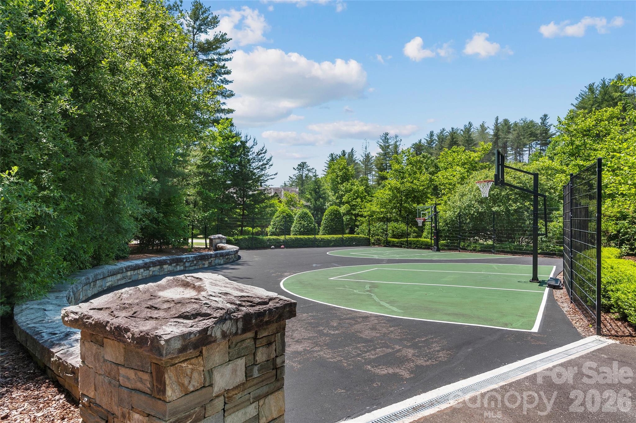 15 Mirehouse Run Property Photo 13