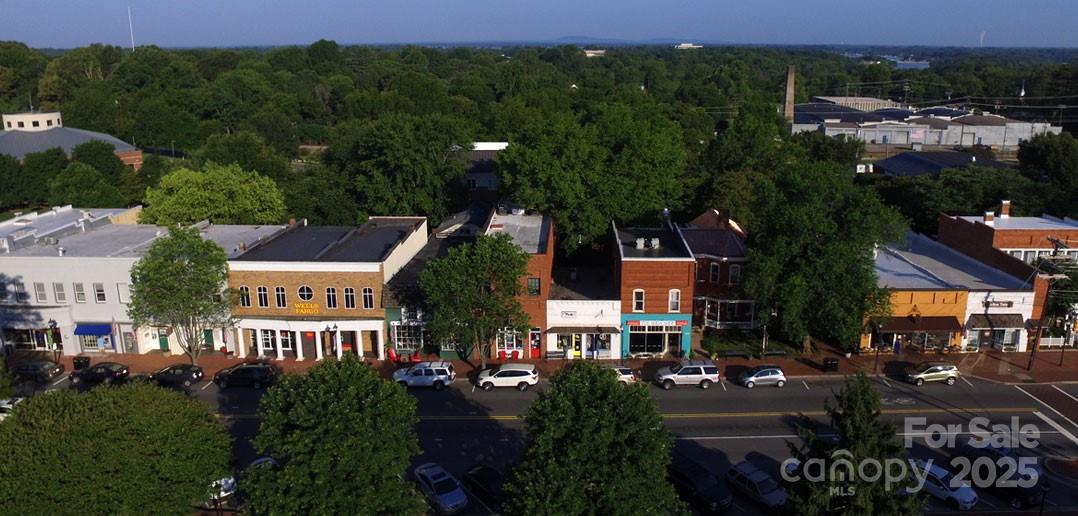 19035 Newburg Hill Road Property Photo 4