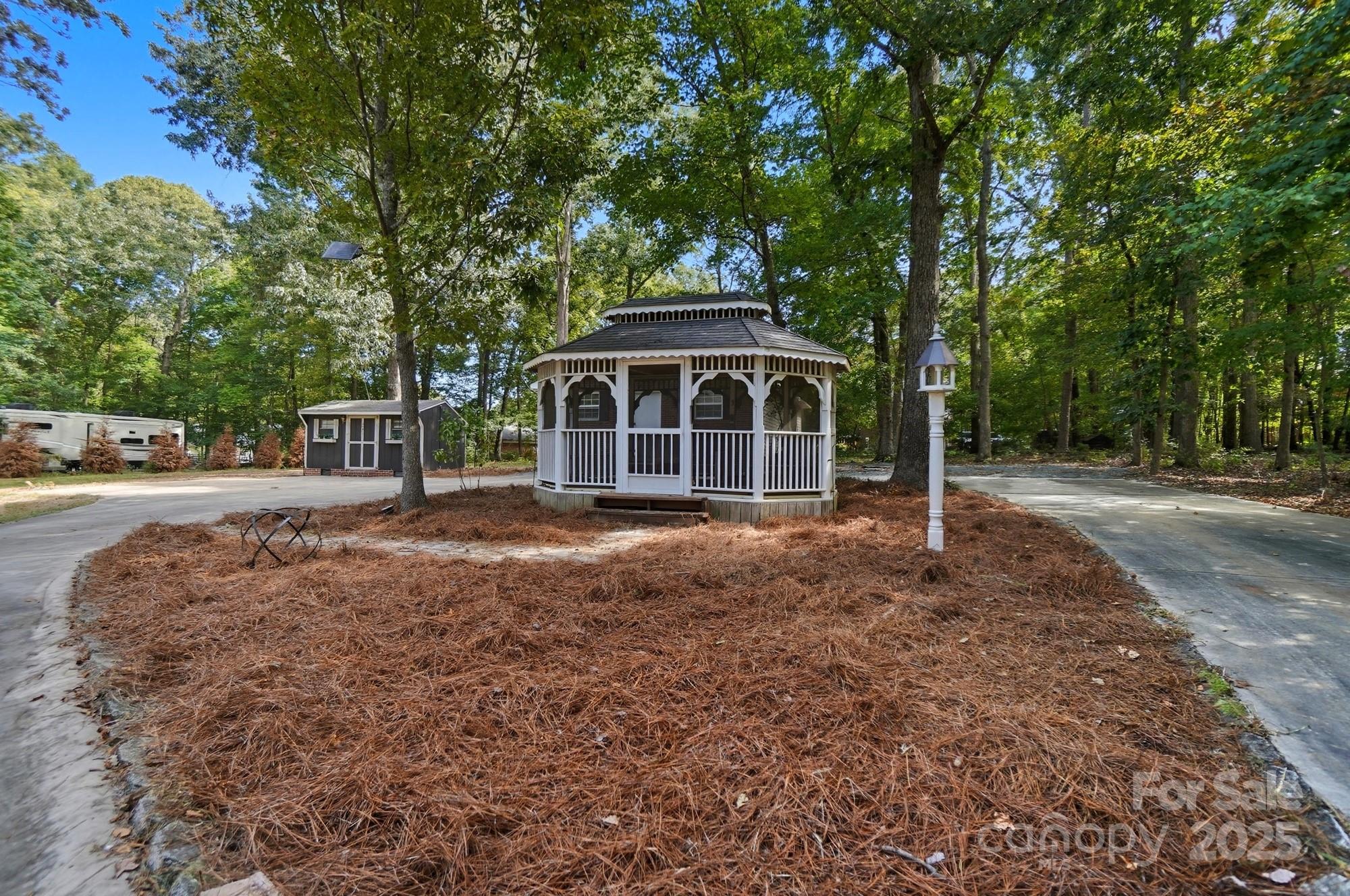 1109 Bentwood Lane Property Photo 43