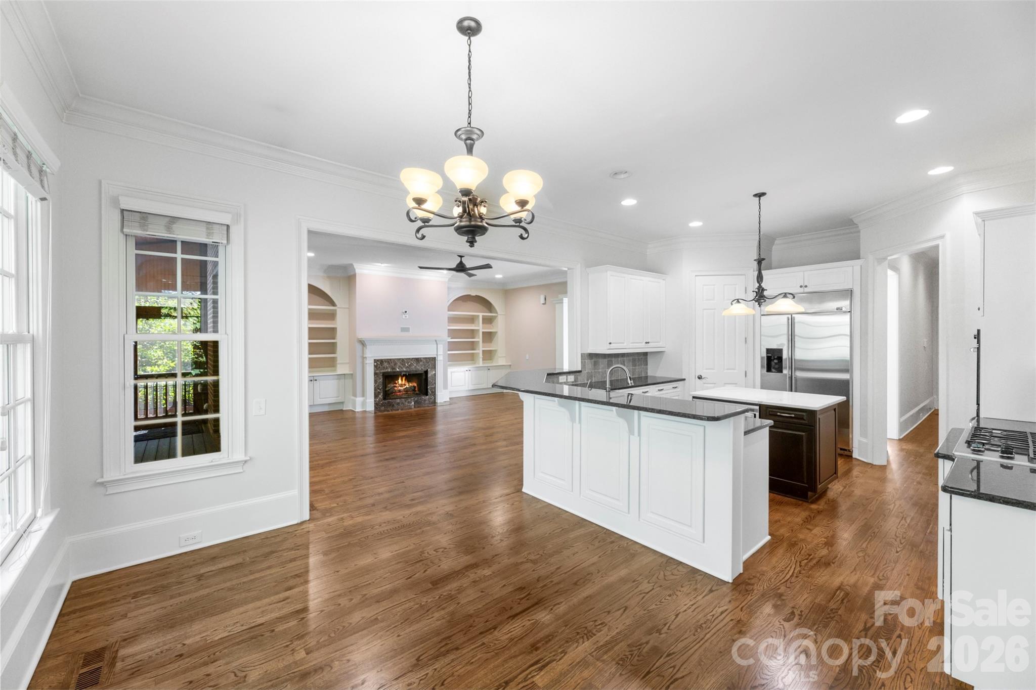 8928 Heydon Hall Circle Property Photo 1