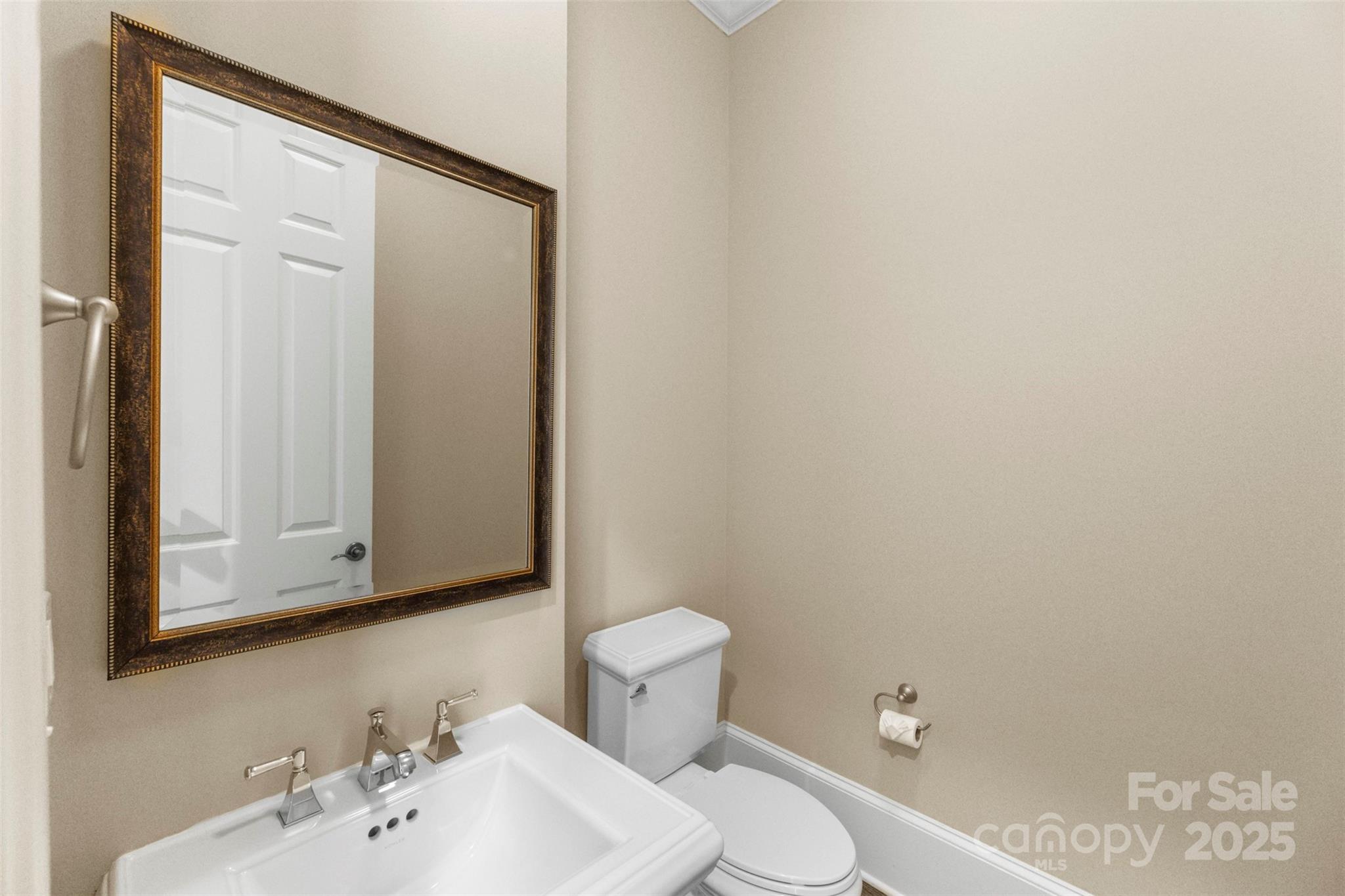 8928 Heydon Hall Circle Property Photo 13