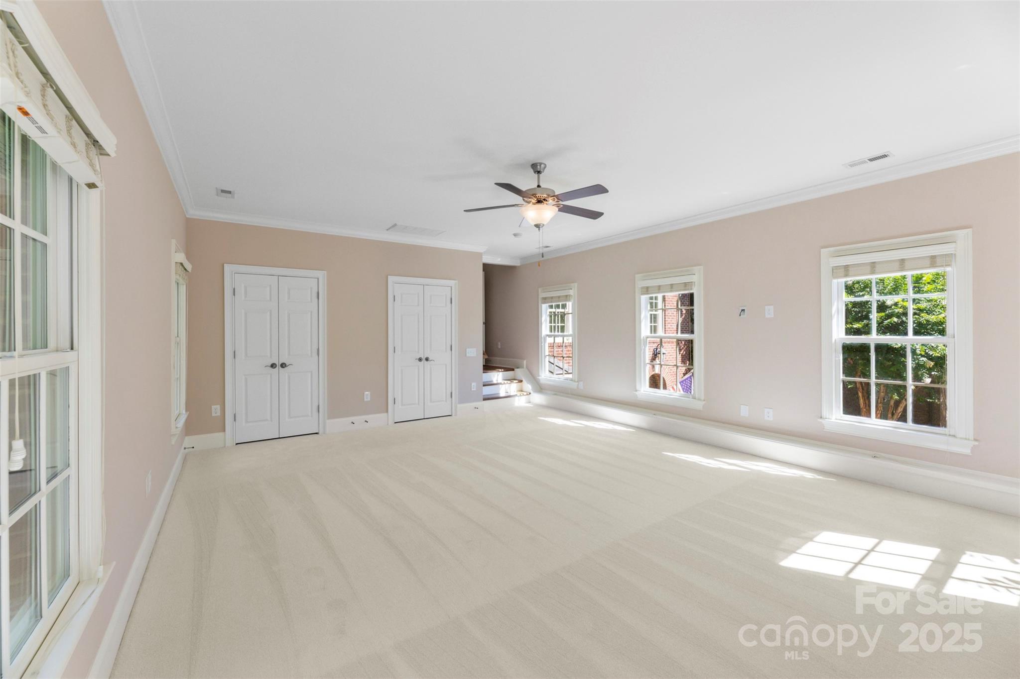 8928 Heydon Hall Circle Property Photo 14