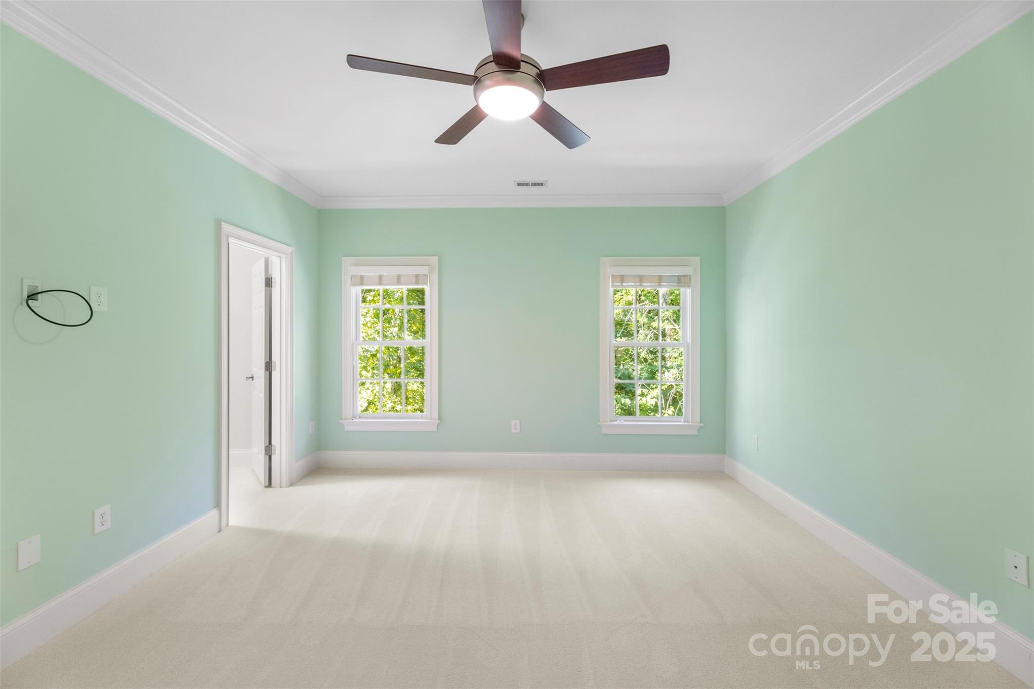 8928 Heydon Hall Circle Property Photo 16