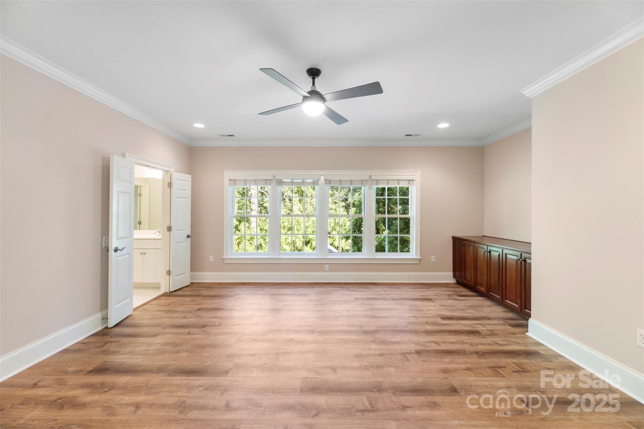 8928 Heydon Hall Circle Property Photo 20