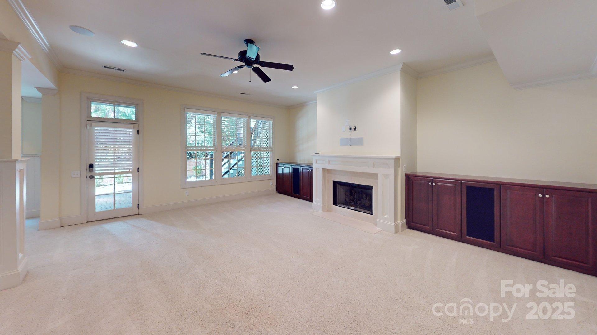 8928 Heydon Hall Circle Property Photo 29