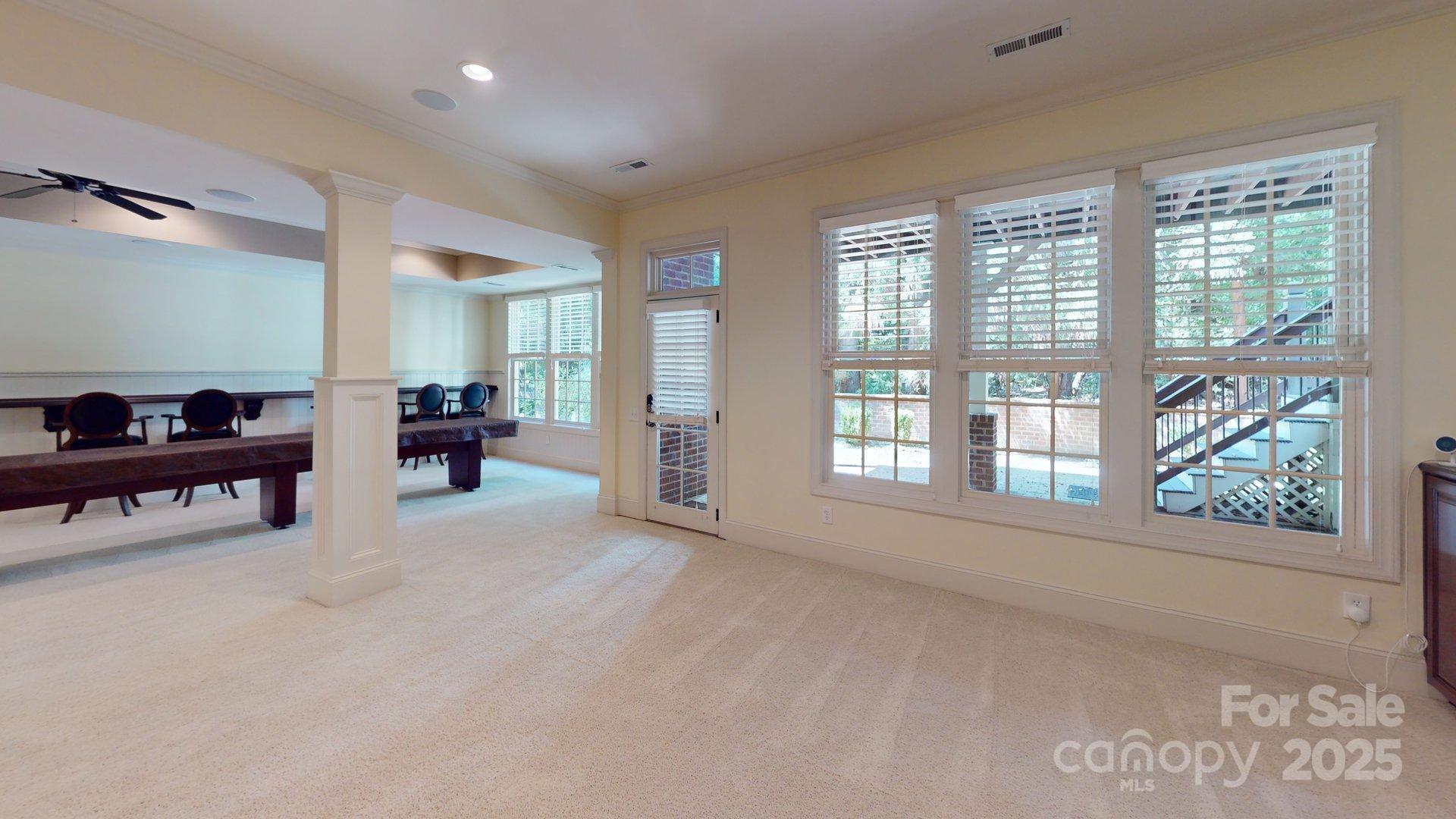 8928 Heydon Hall Circle Property Photo 30