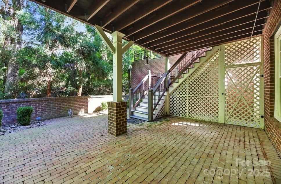 8928 Heydon Hall Circle Property Photo 35