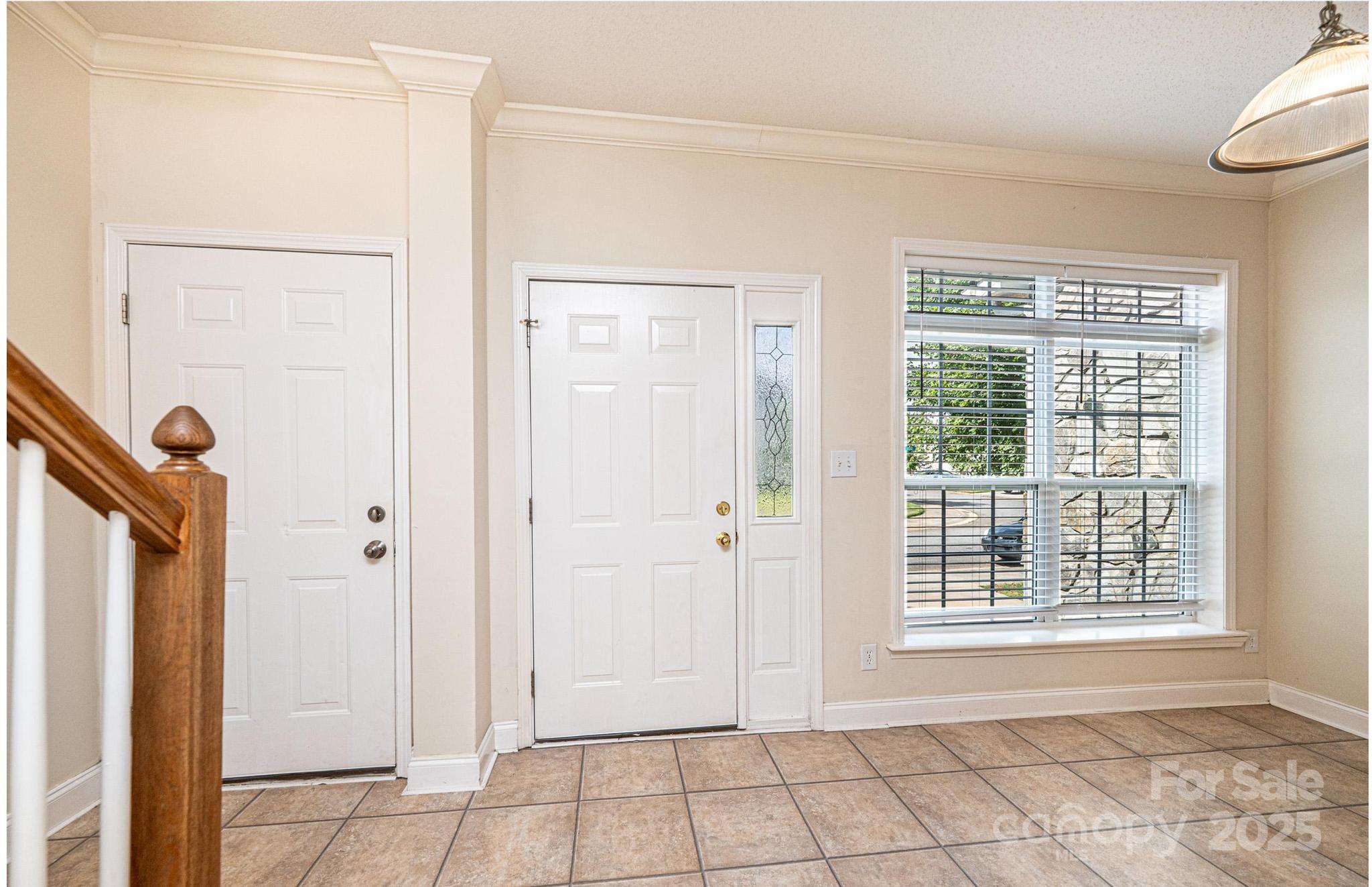 1492 Mulberry Ridge Drive Property Photo 9