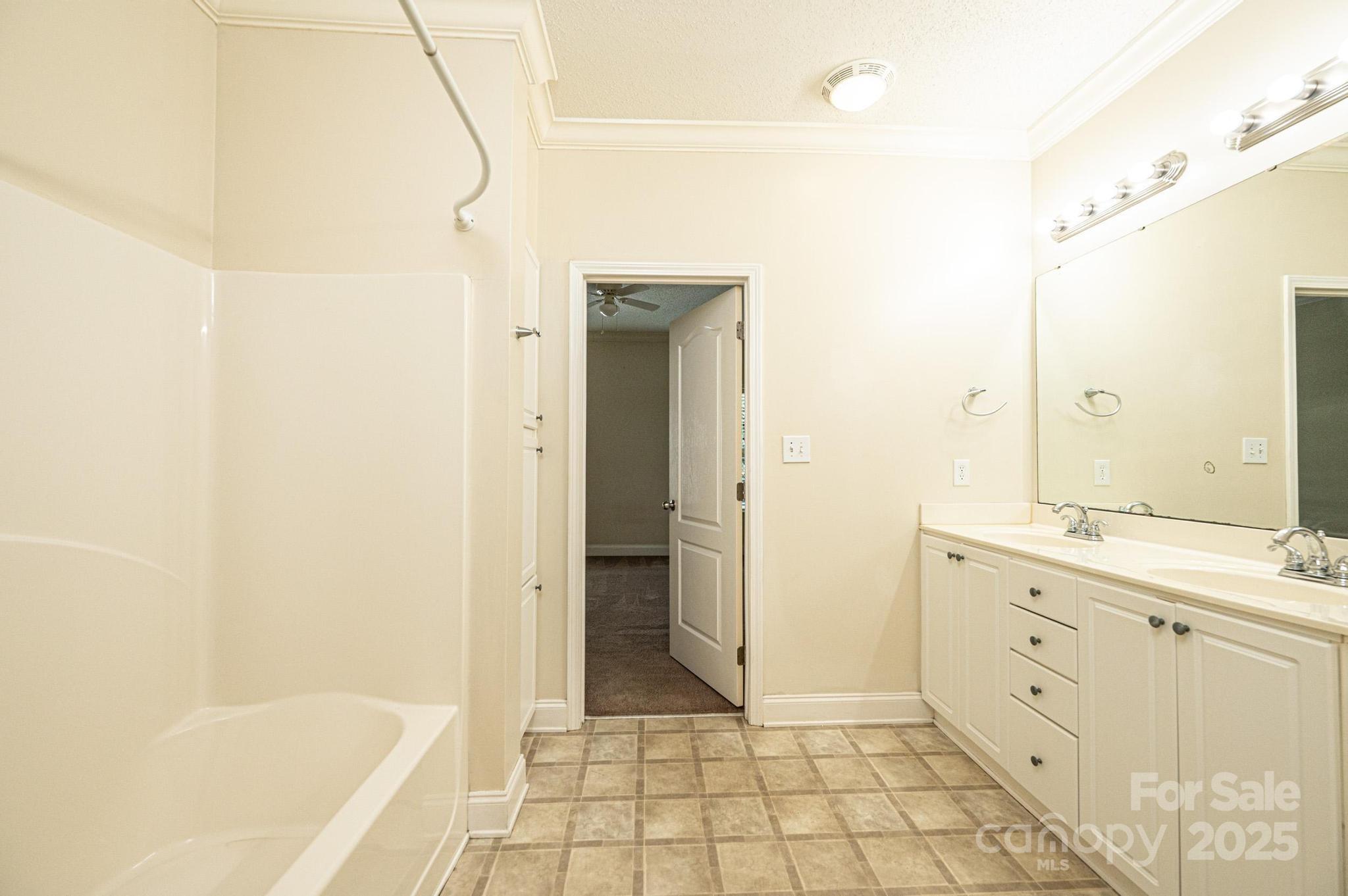 1492 Mulberry Ridge Drive Property Photo 26