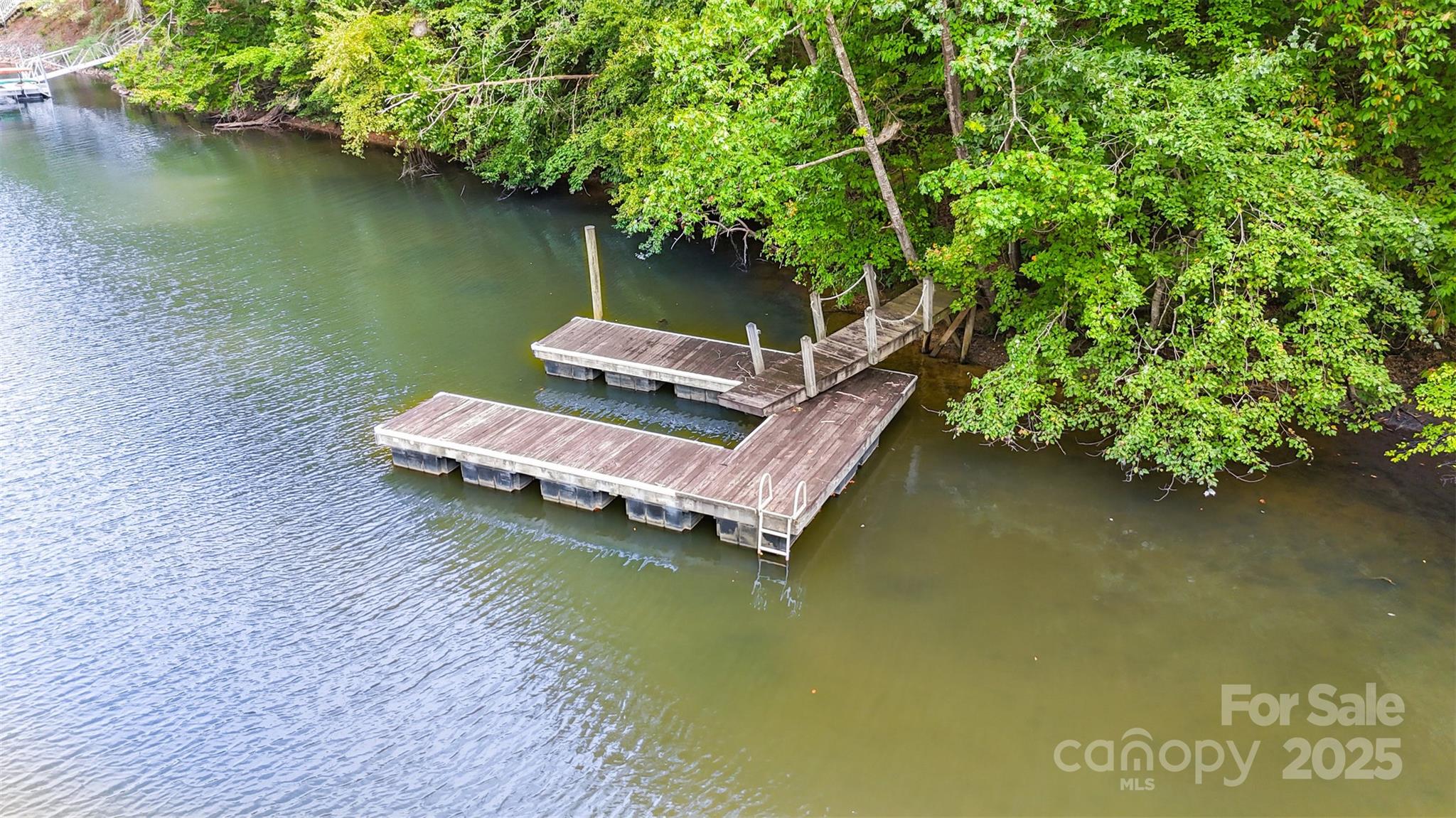 8068 Summit Ridge Drive Property Photo 4