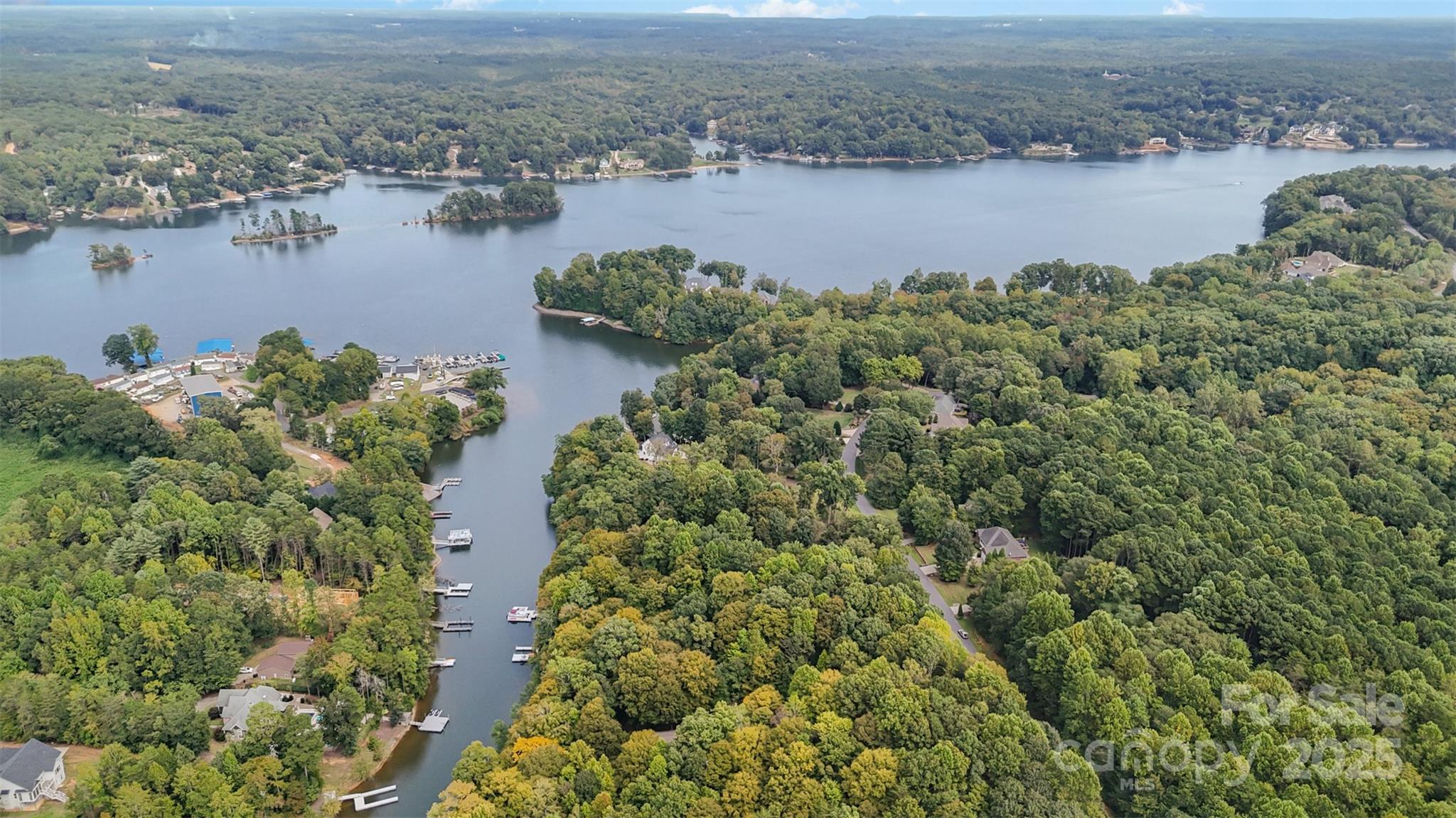 8068 Summit Ridge Drive Property Photo 8