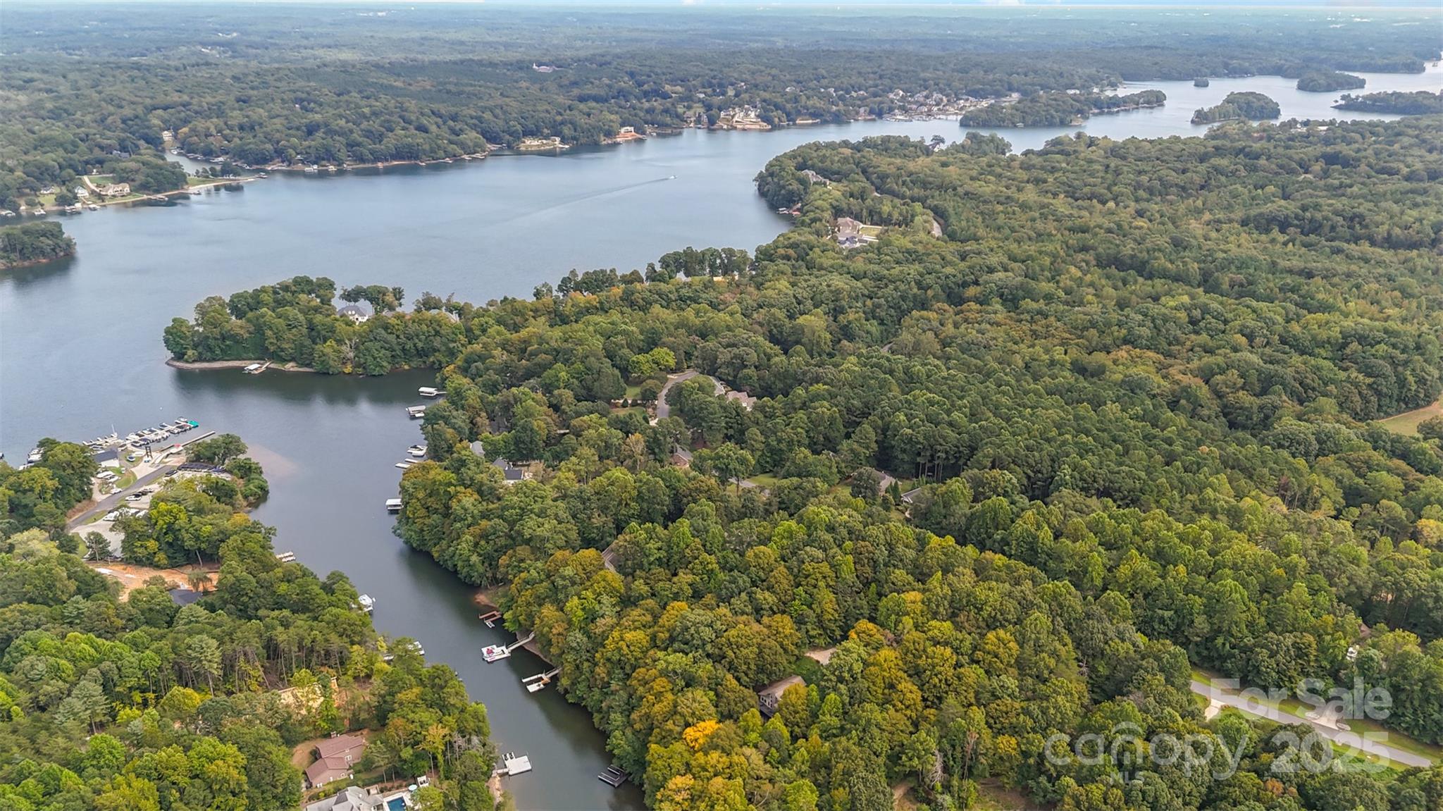 8068 Summit Ridge Drive Property Photo 16