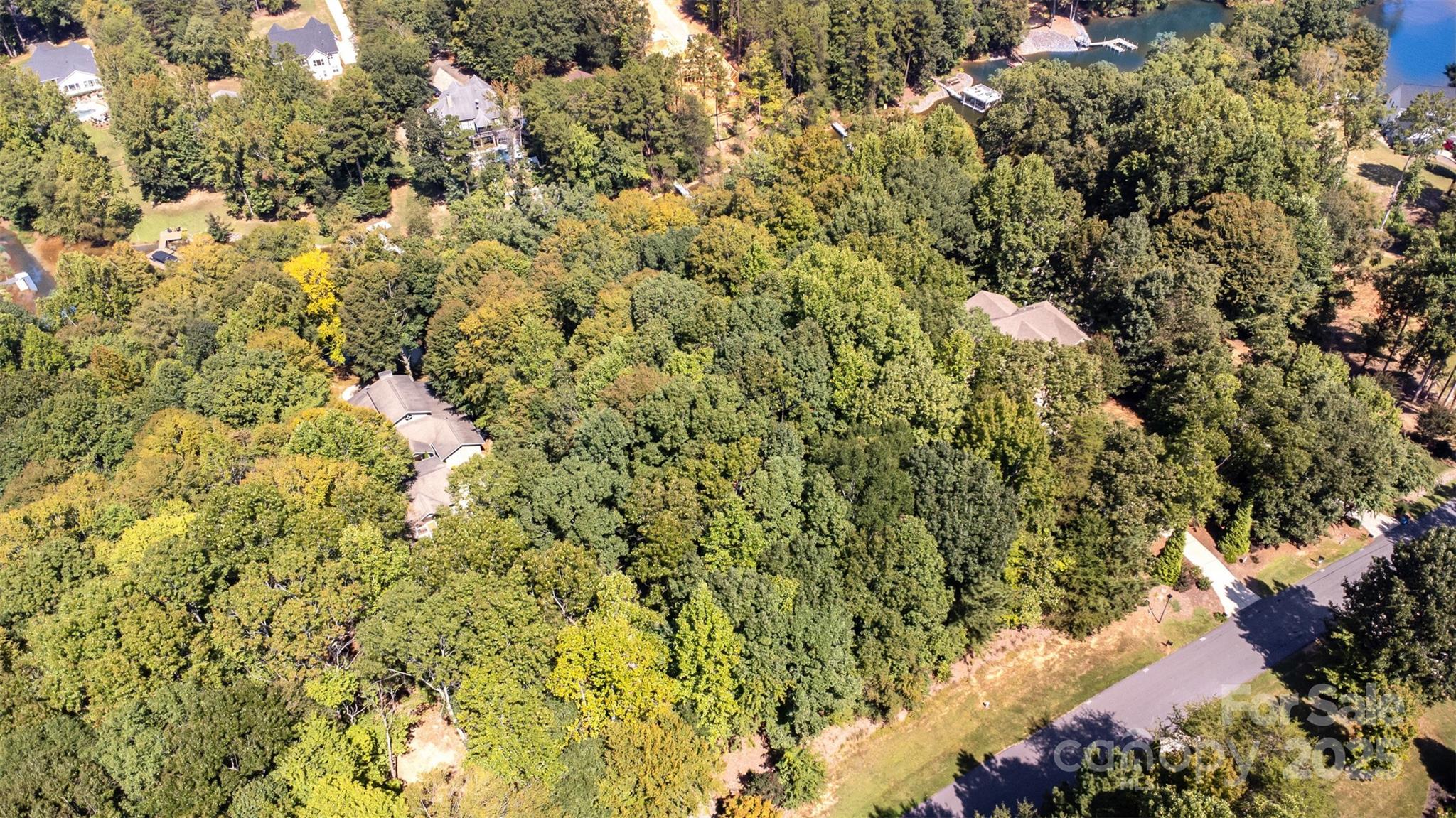 8068 Summit Ridge Drive Property Photo 18