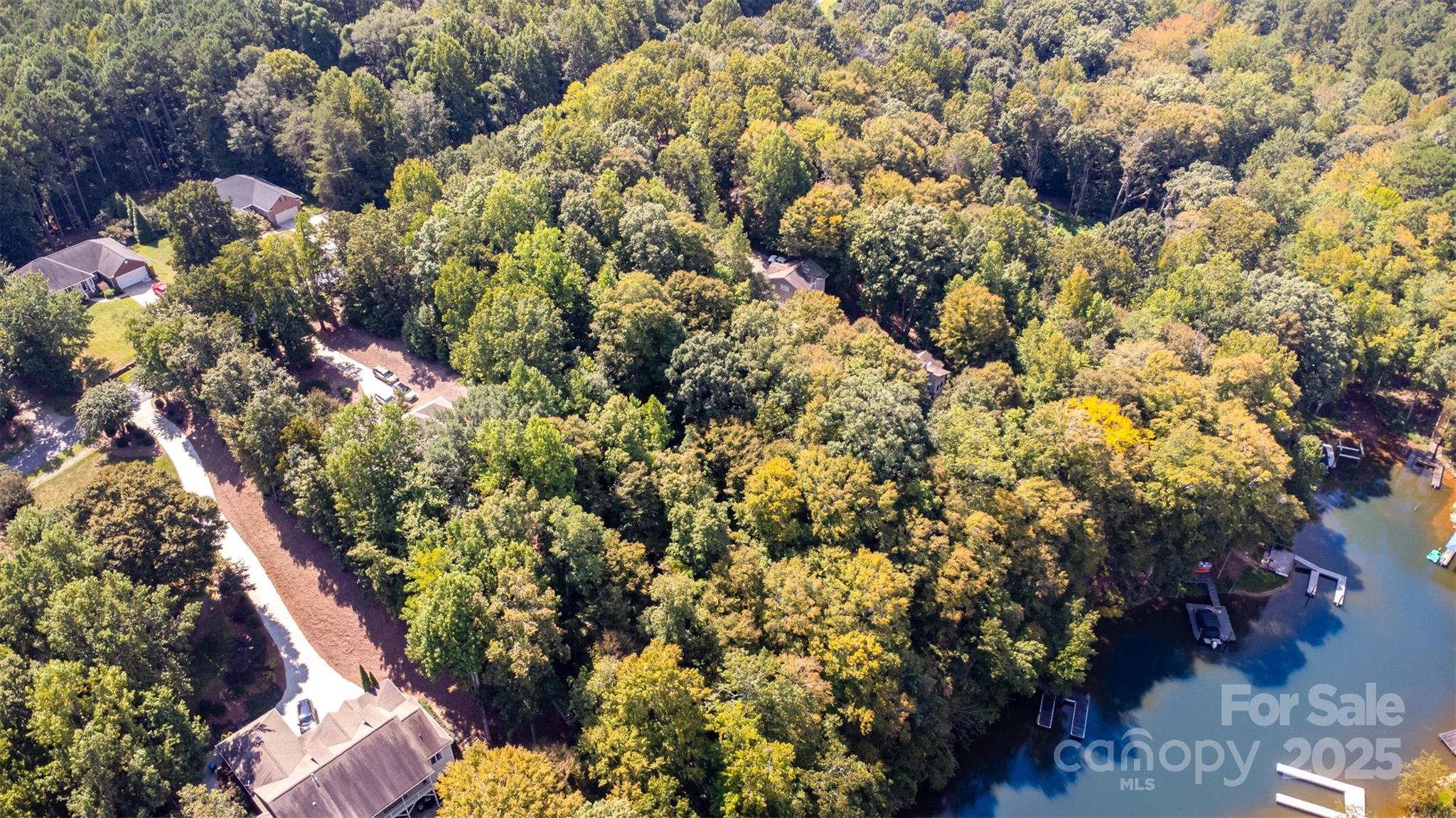 8068 Summit Ridge Drive Property Photo 20