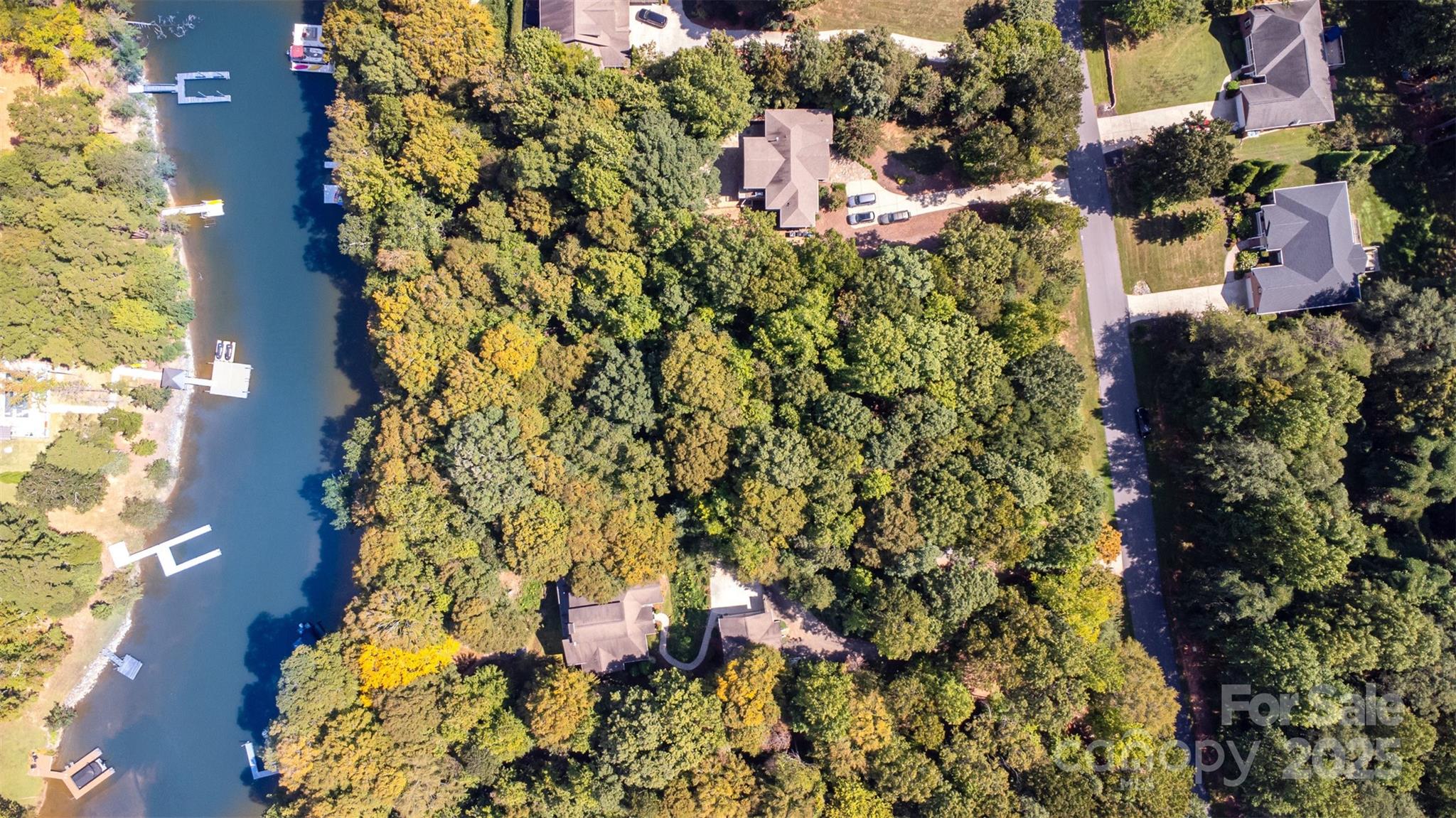 8068 Summit Ridge Drive Property Photo 22