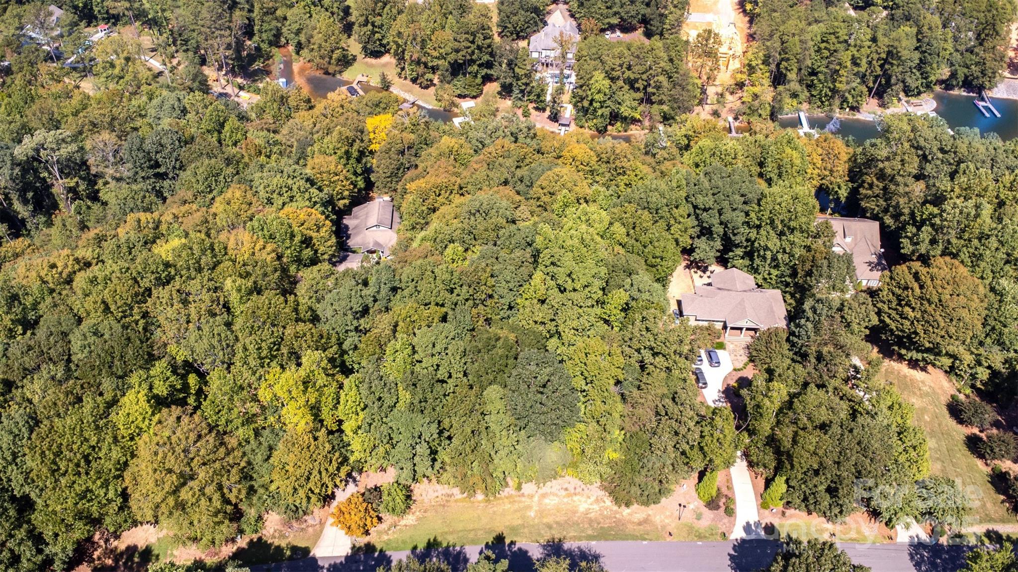 8068 Summit Ridge Drive Property Photo 23