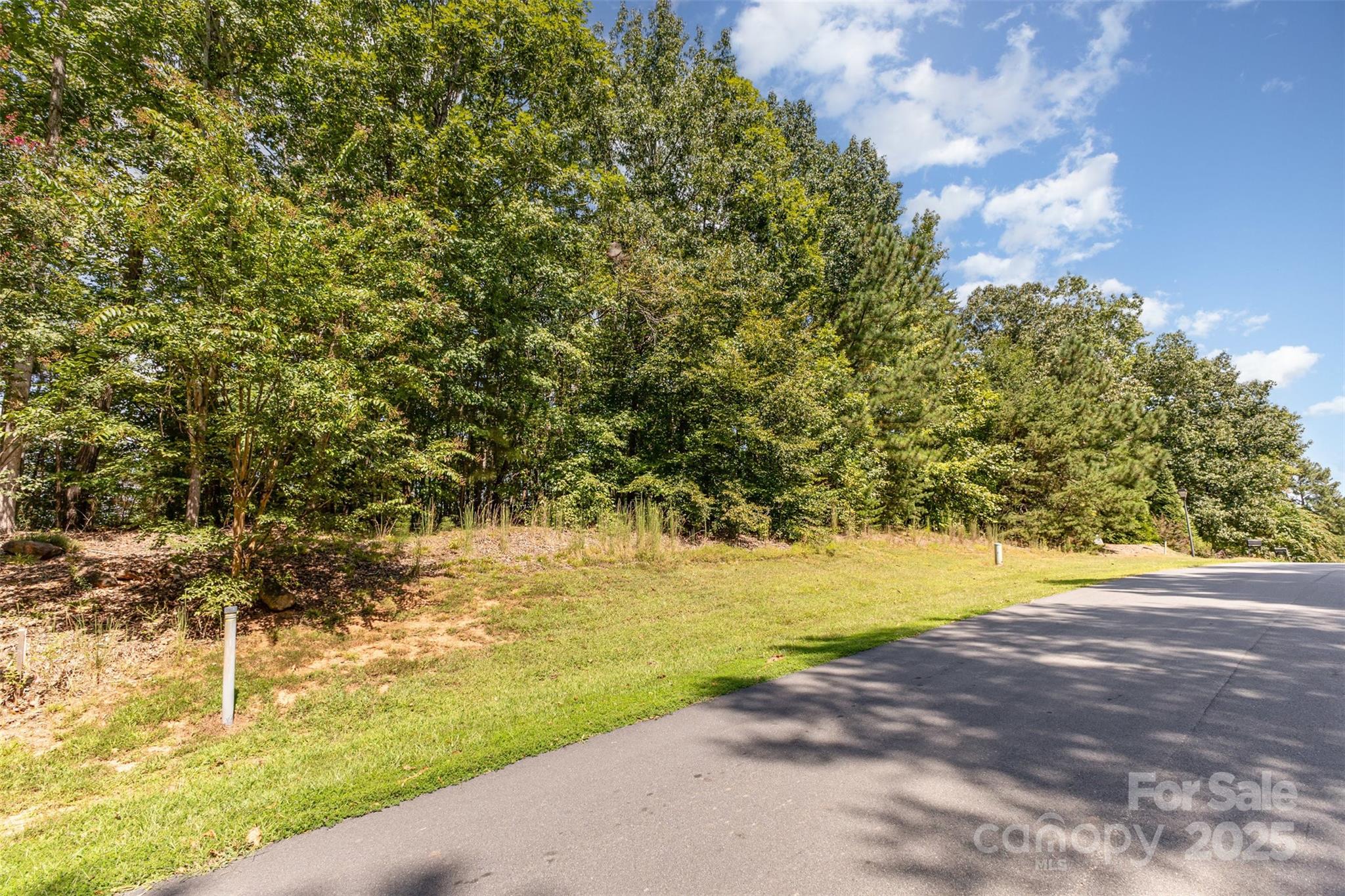 8068 Summit Ridge Drive Property Photo 26