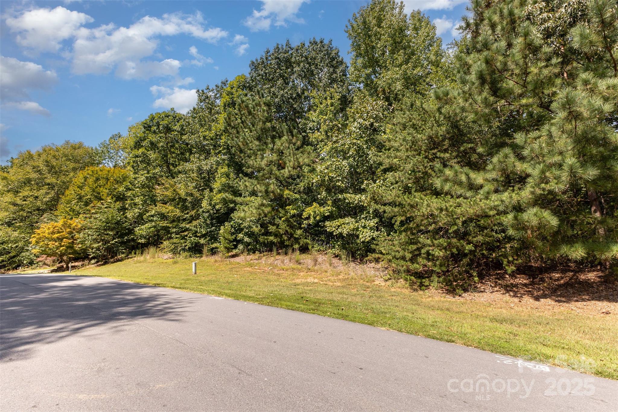 8068 Summit Ridge Drive Property Photo 28