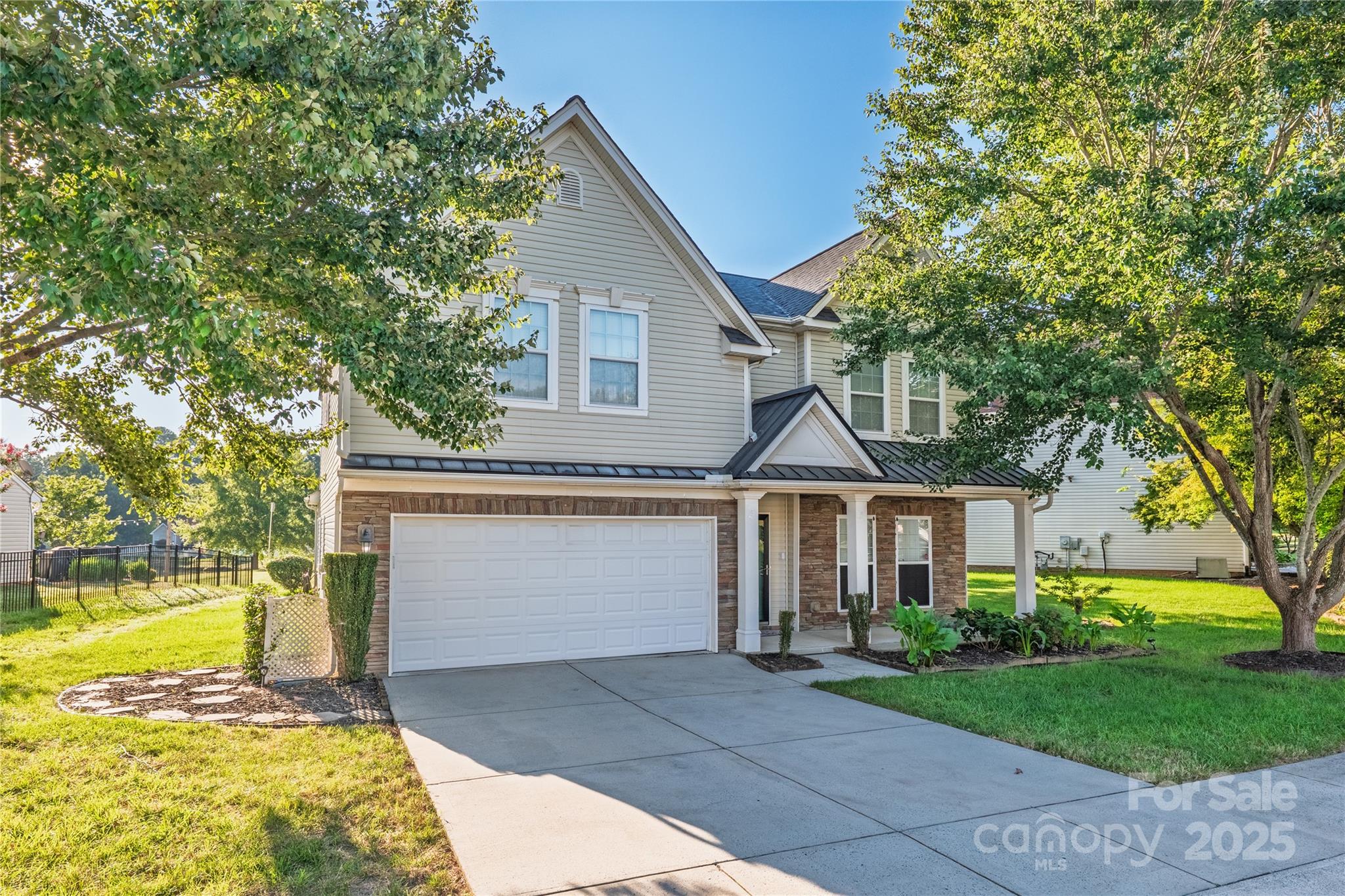 4023 Lawrence Daniel Drive Property Photo 2