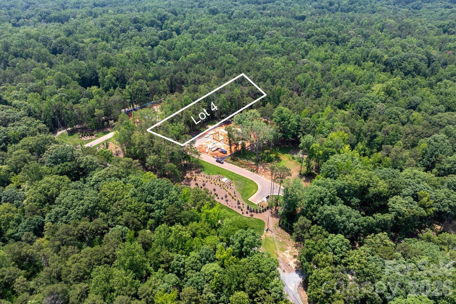 305 Weddington Grove Lane Property Photo 3
