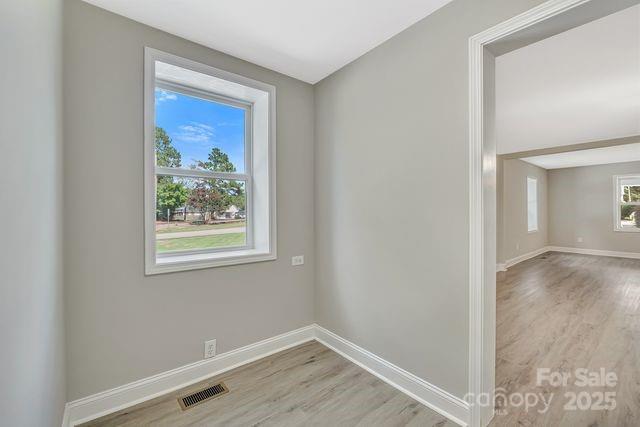 222 S Main Gq Street Property Photo 14