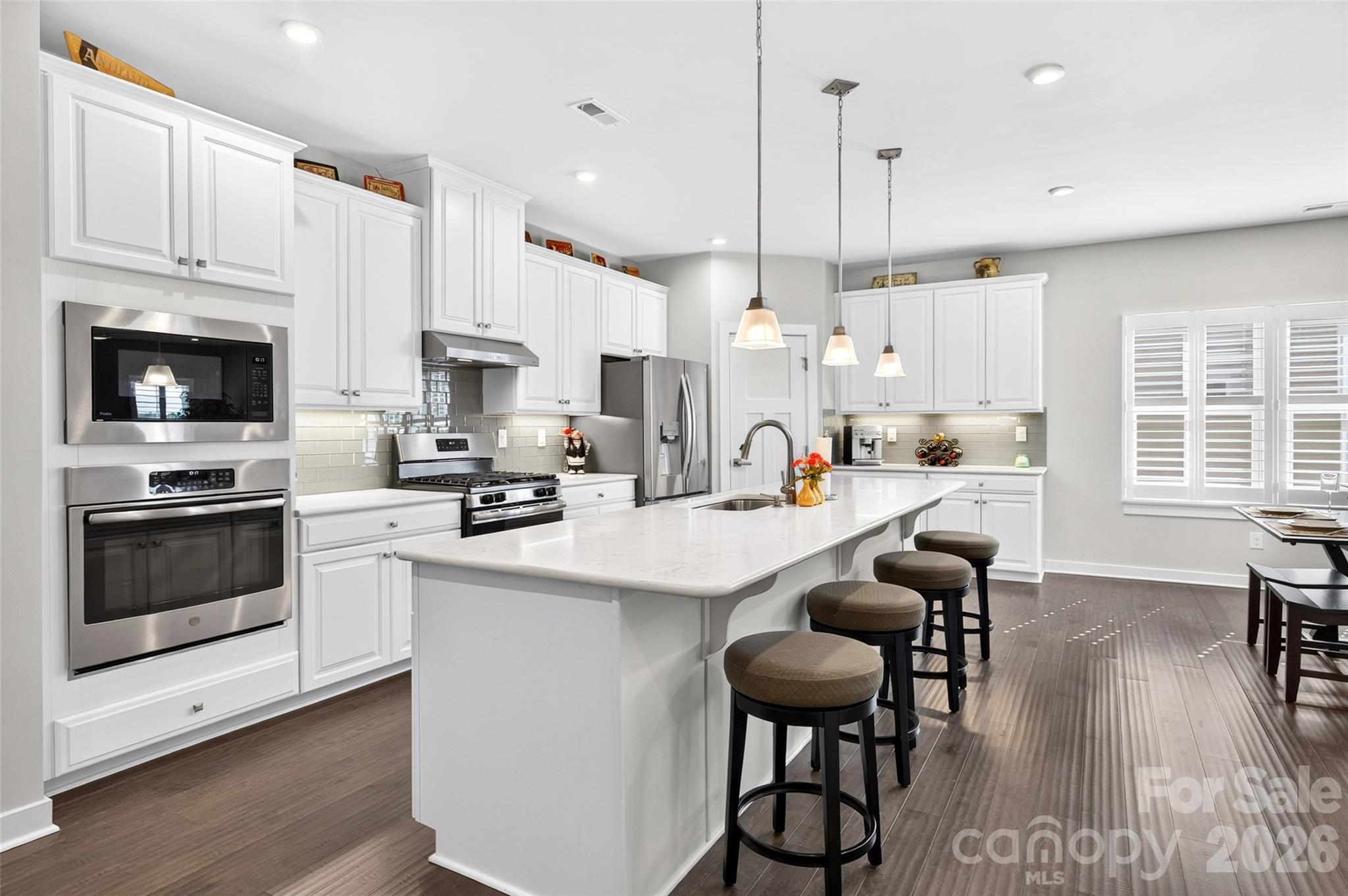 5219 Larewood Drive Property Photo 11