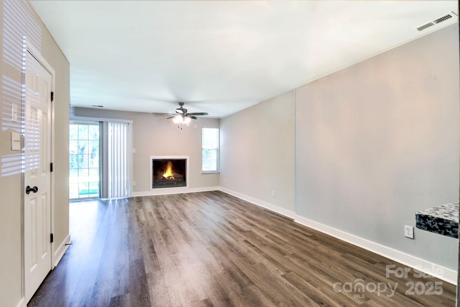 6129 Windsor Gate Lane Property Photo 4