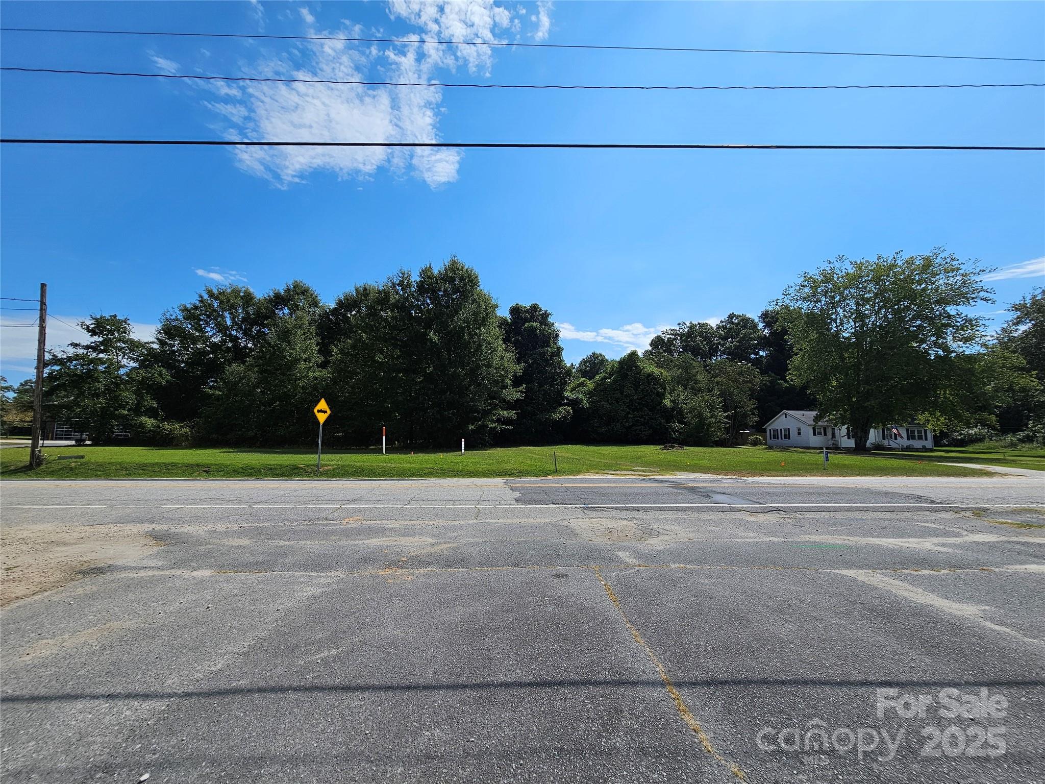 204 N Main Street Property Photo 2