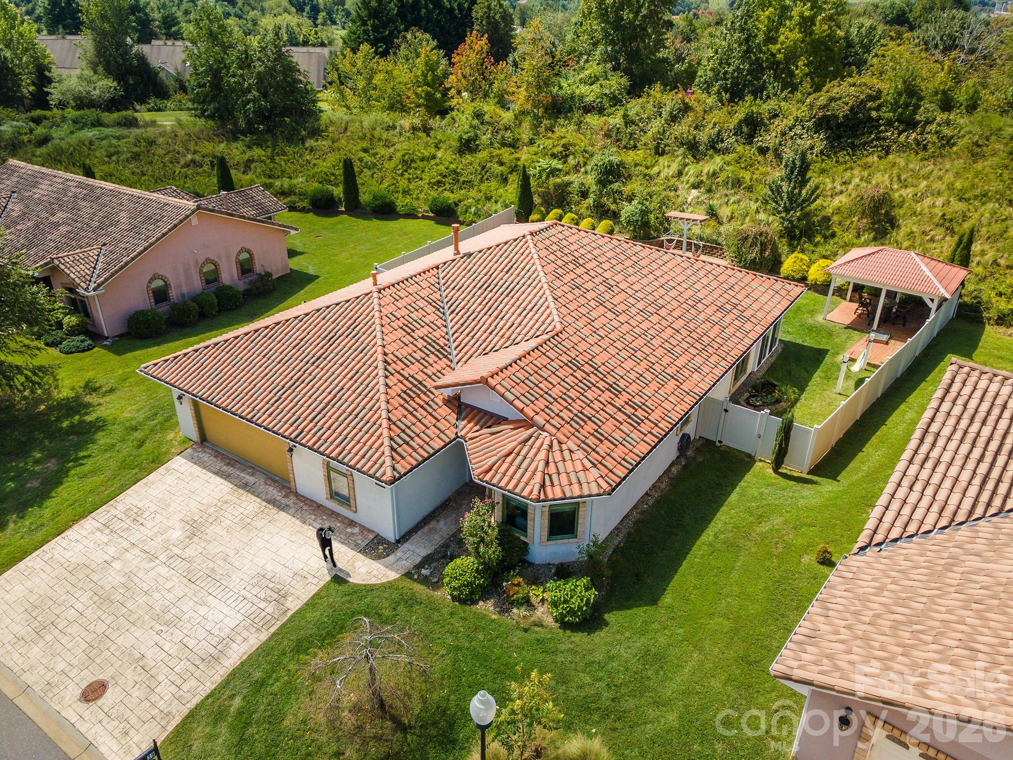 39 Pacifico Drive Property Photo 3