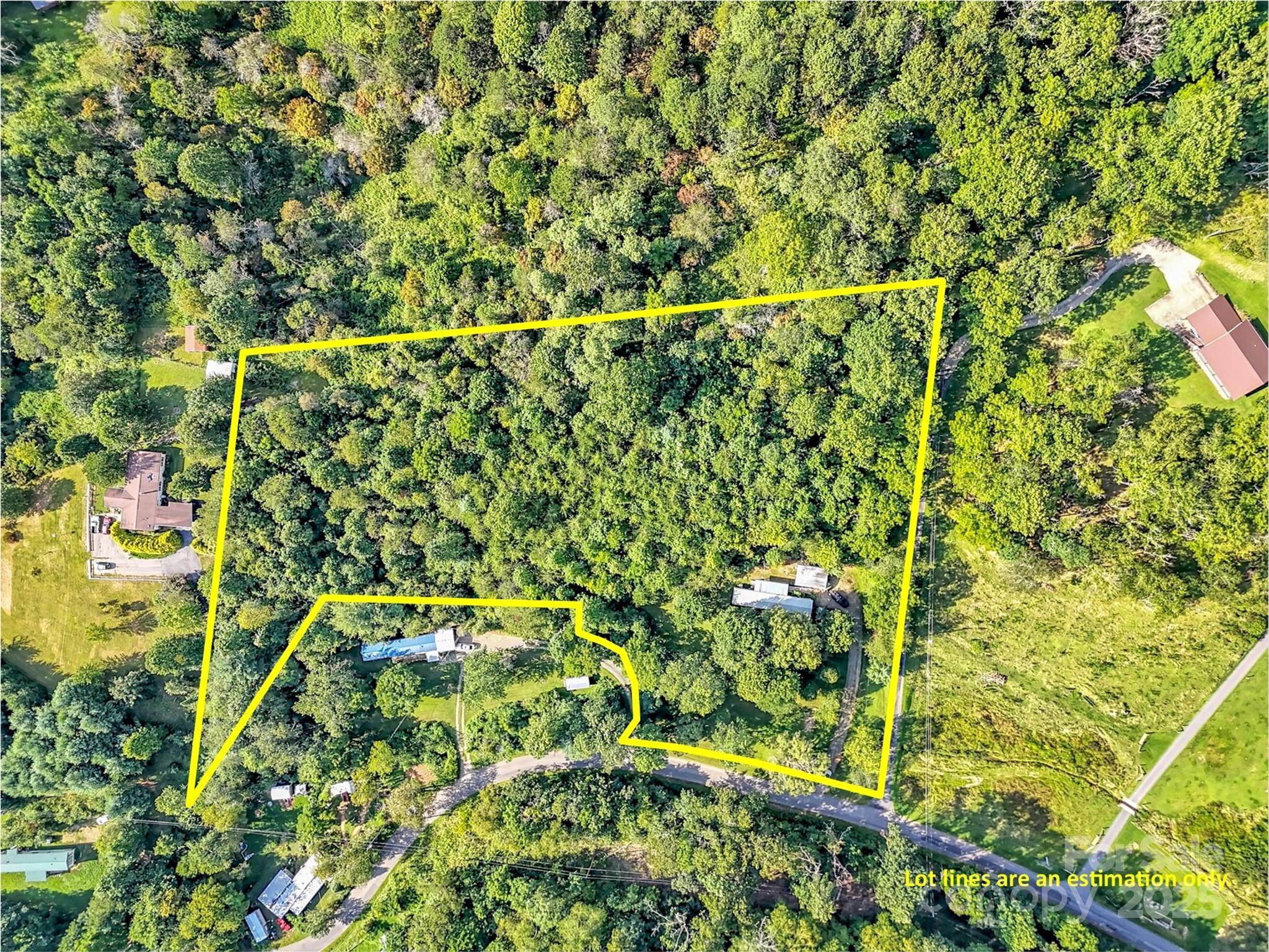 323 Jody Cove Property Photo 4