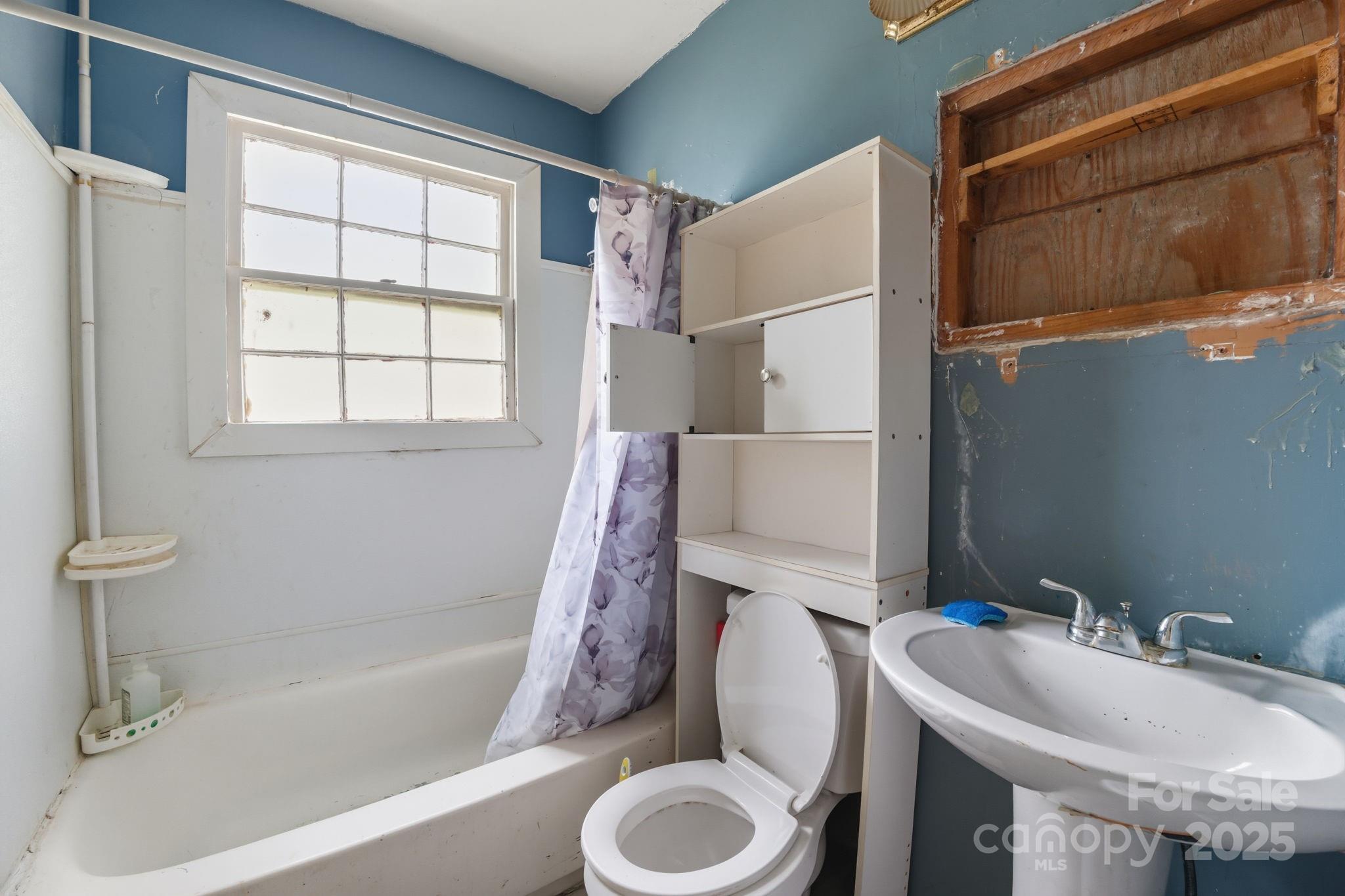 2707 Mason Street Property Photo 8