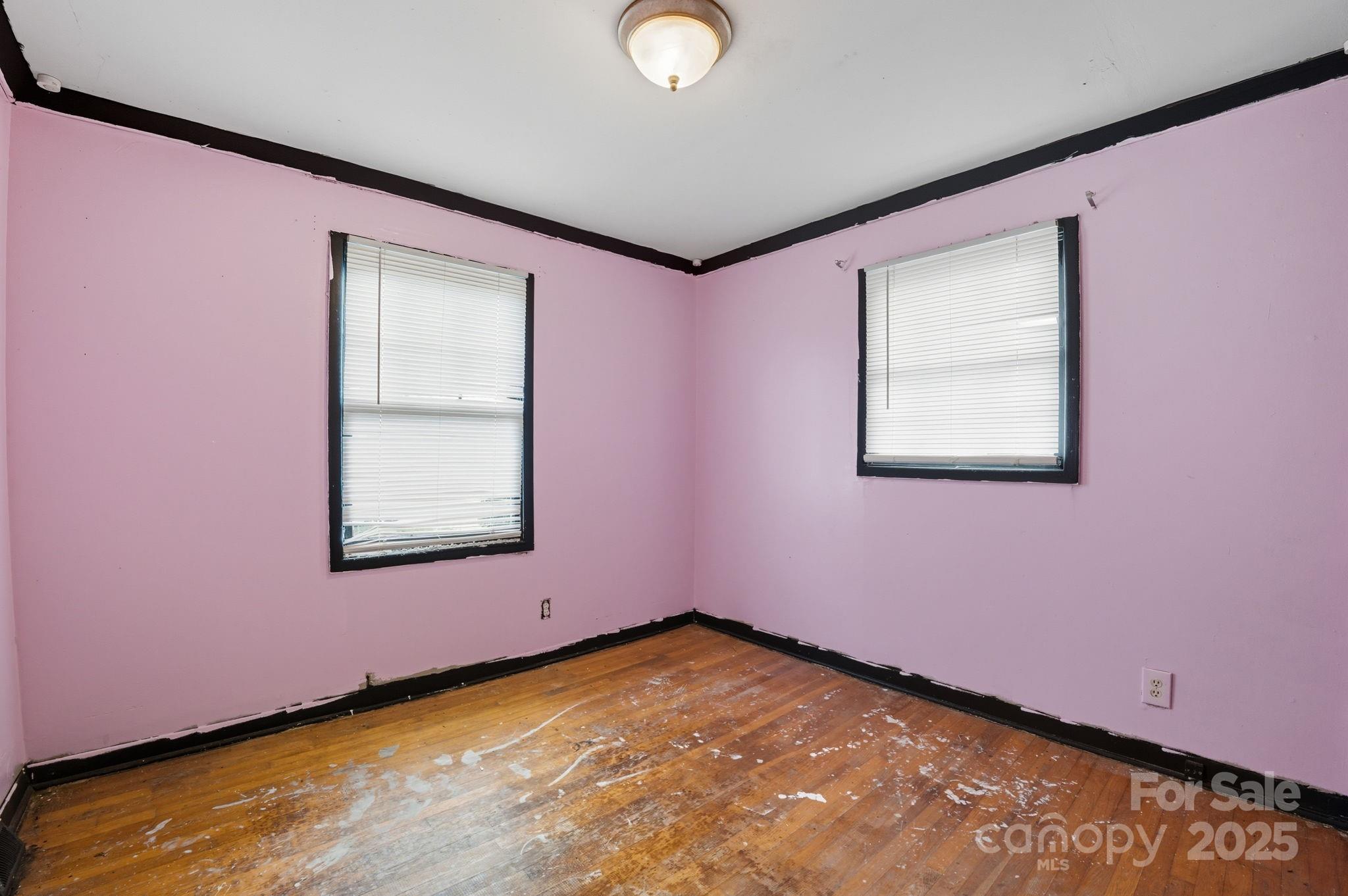 2707 Mason Street Property Photo 12