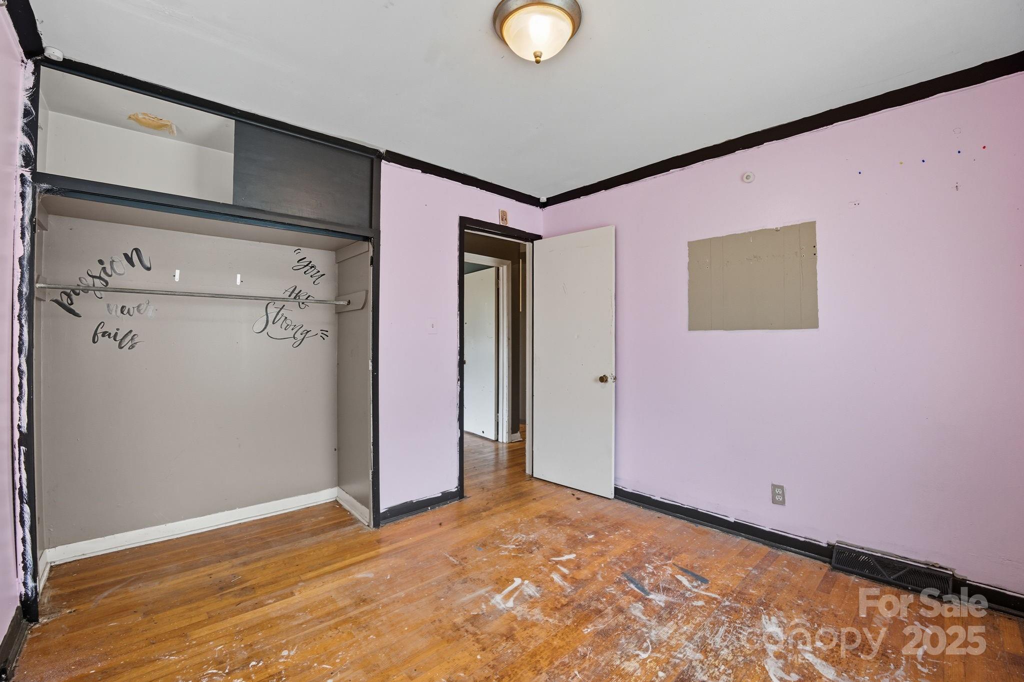 2707 Mason Street Property Photo 13