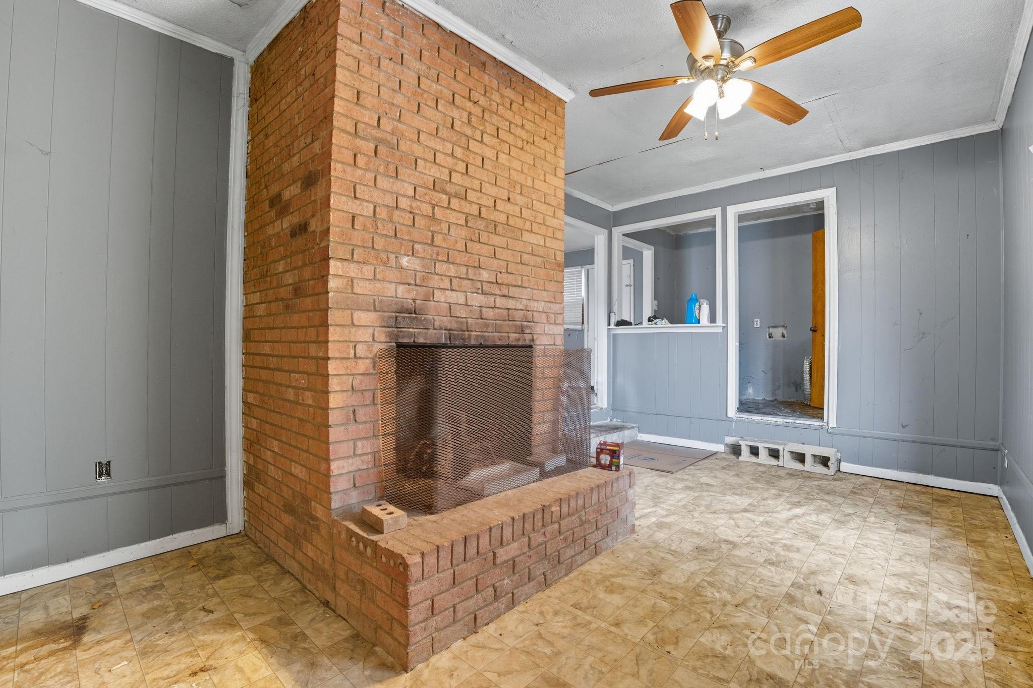 2707 Mason Street Property Photo 16