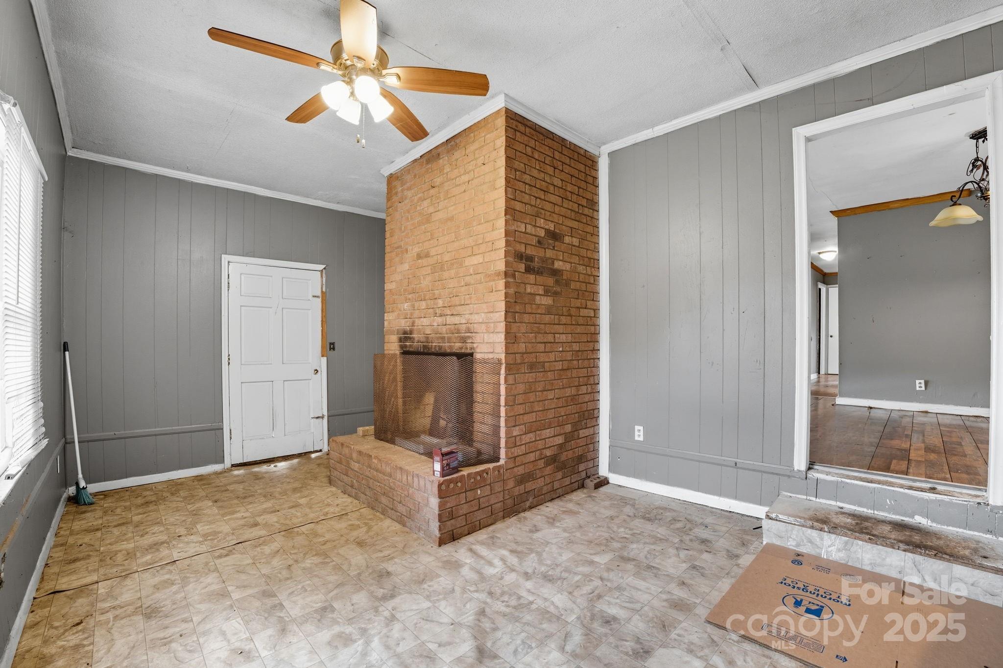 2707 Mason Street Property Photo 17