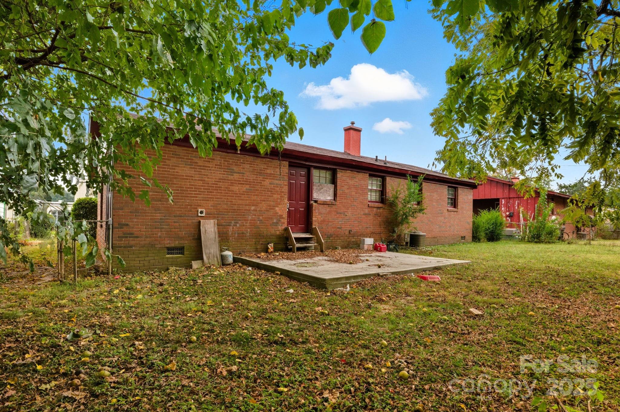 2707 Mason Street Property Photo 18