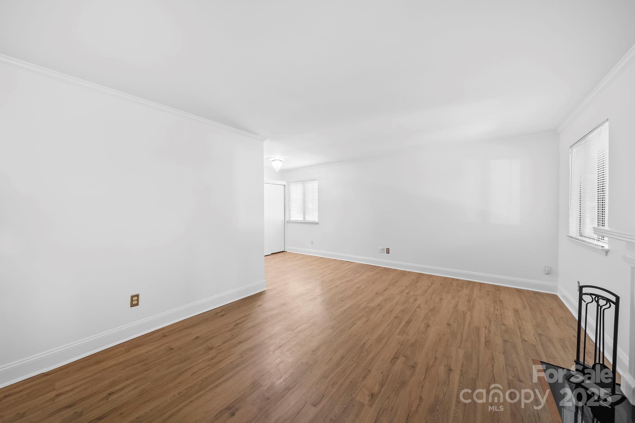 3147 Heathstead Place Property Photo 5