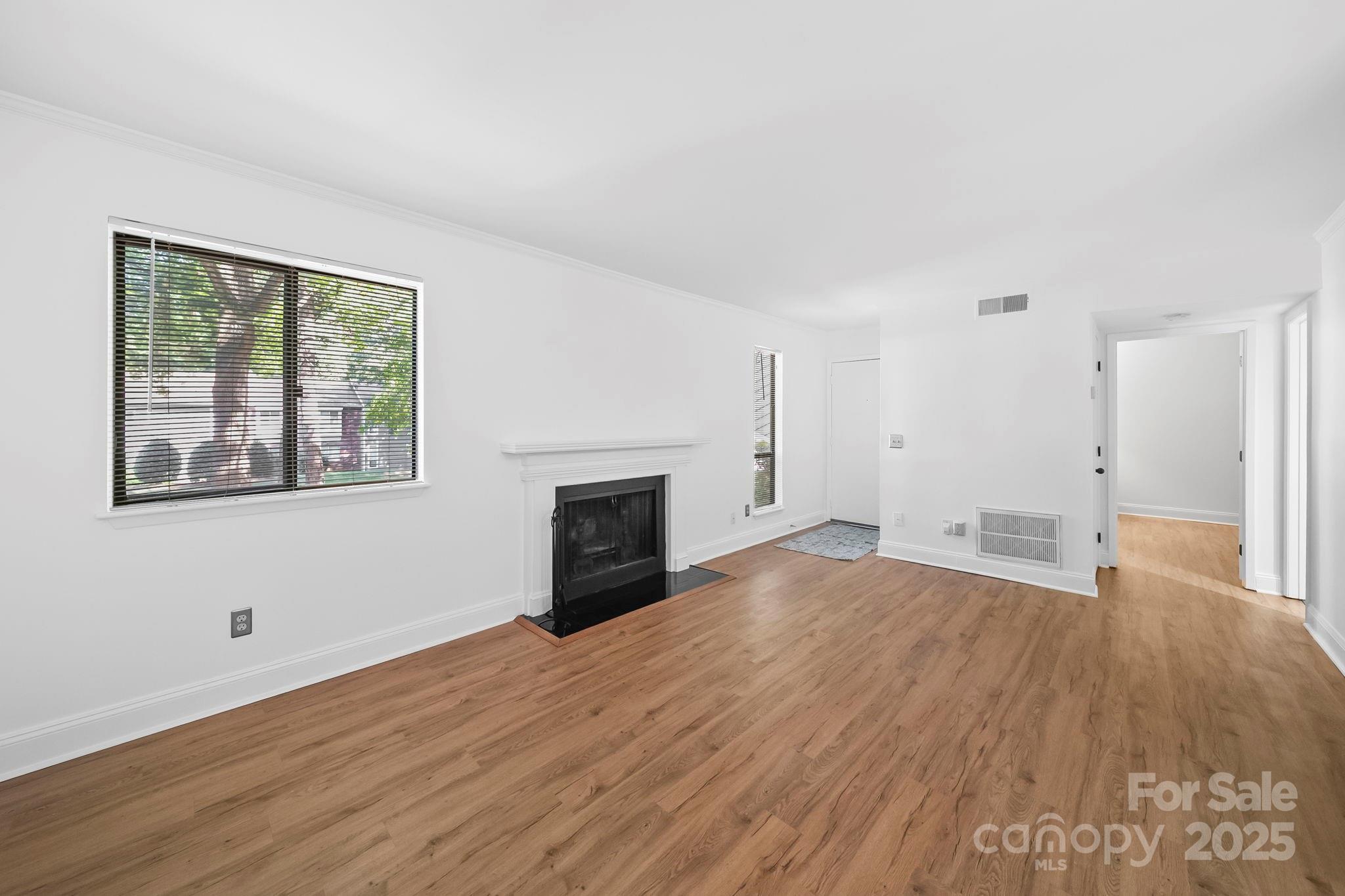 3147 Heathstead Place Property Photo 6