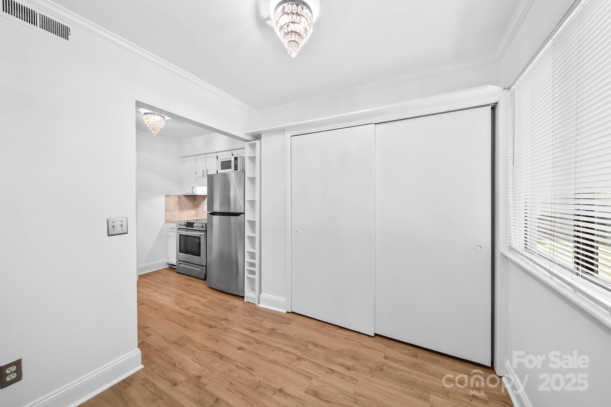 3147 Heathstead Place Property Photo 12