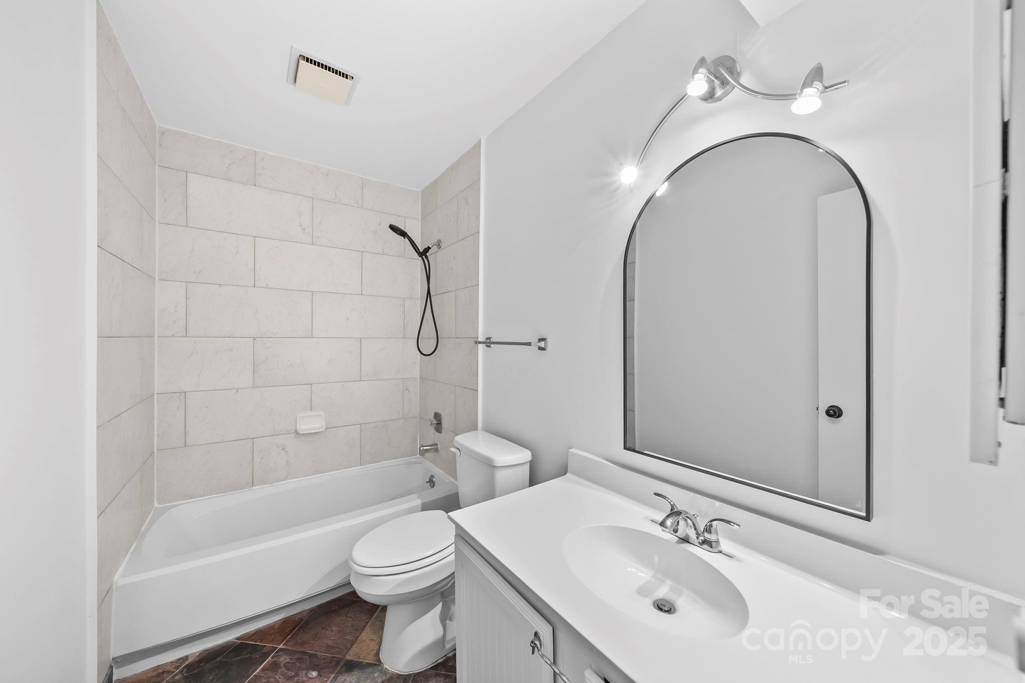 3147 Heathstead Place Property Photo 16